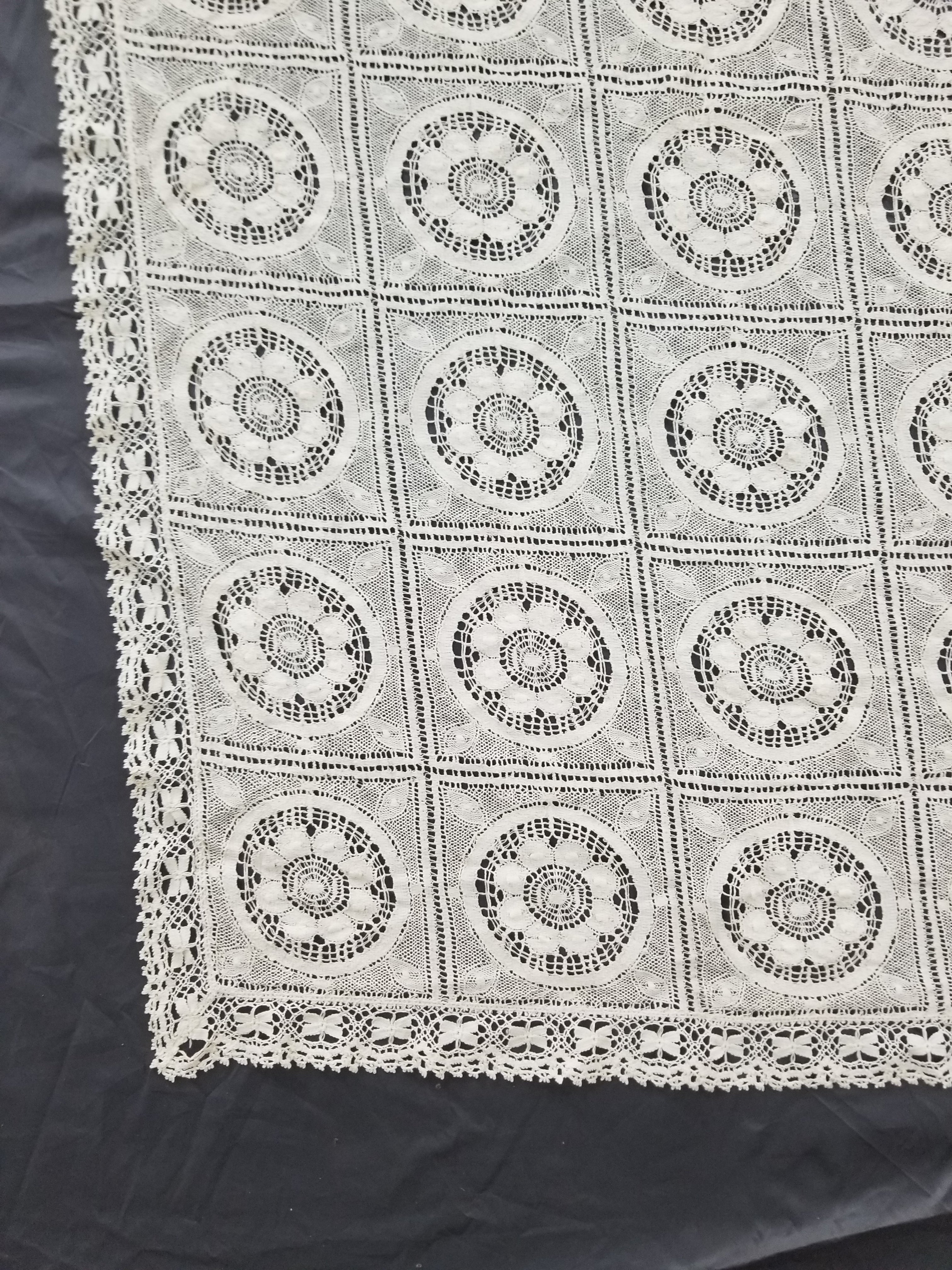 Vintage Itailian Handmade Crocheted Floral Tablecloth 326x224cm