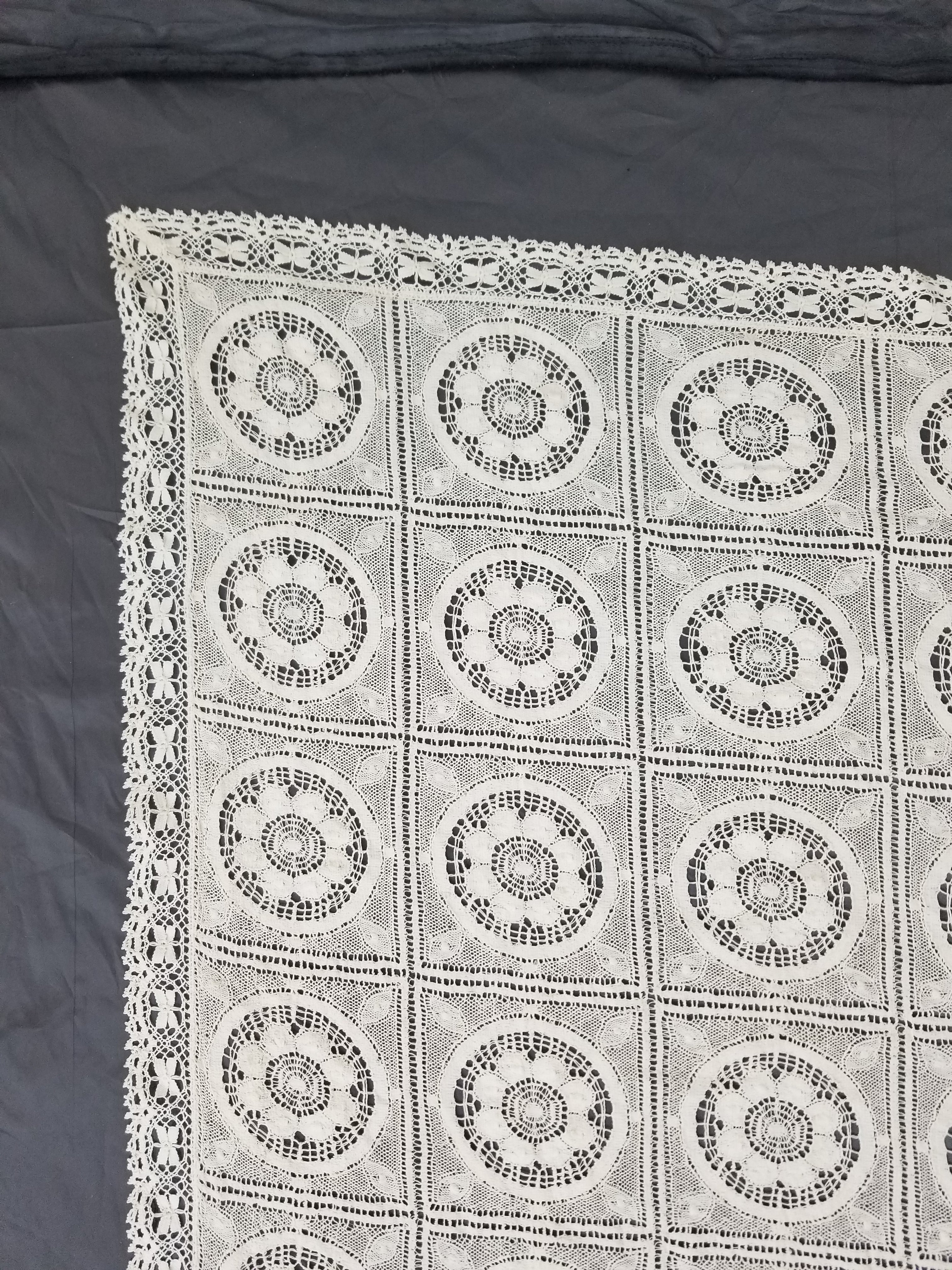 Vintage Itailian Handmade Crocheted Floral Tablecloth 326x224cm