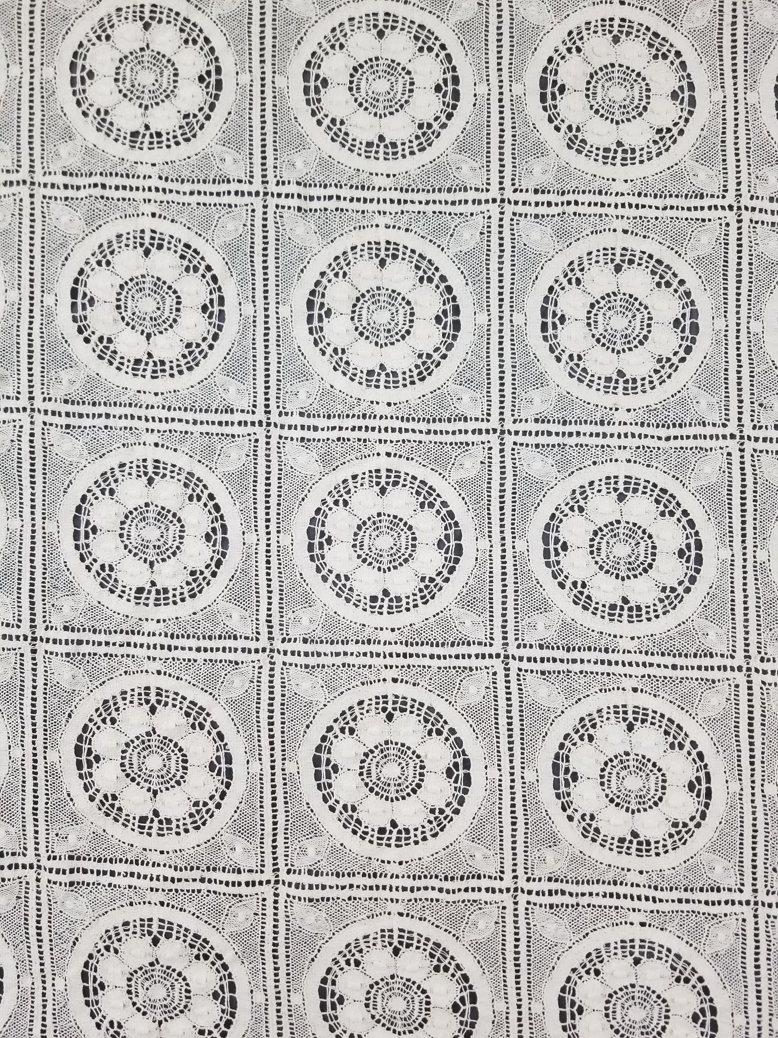 Vintage Itailian Handmade Crocheted Floral Tablecloth 326x224cm