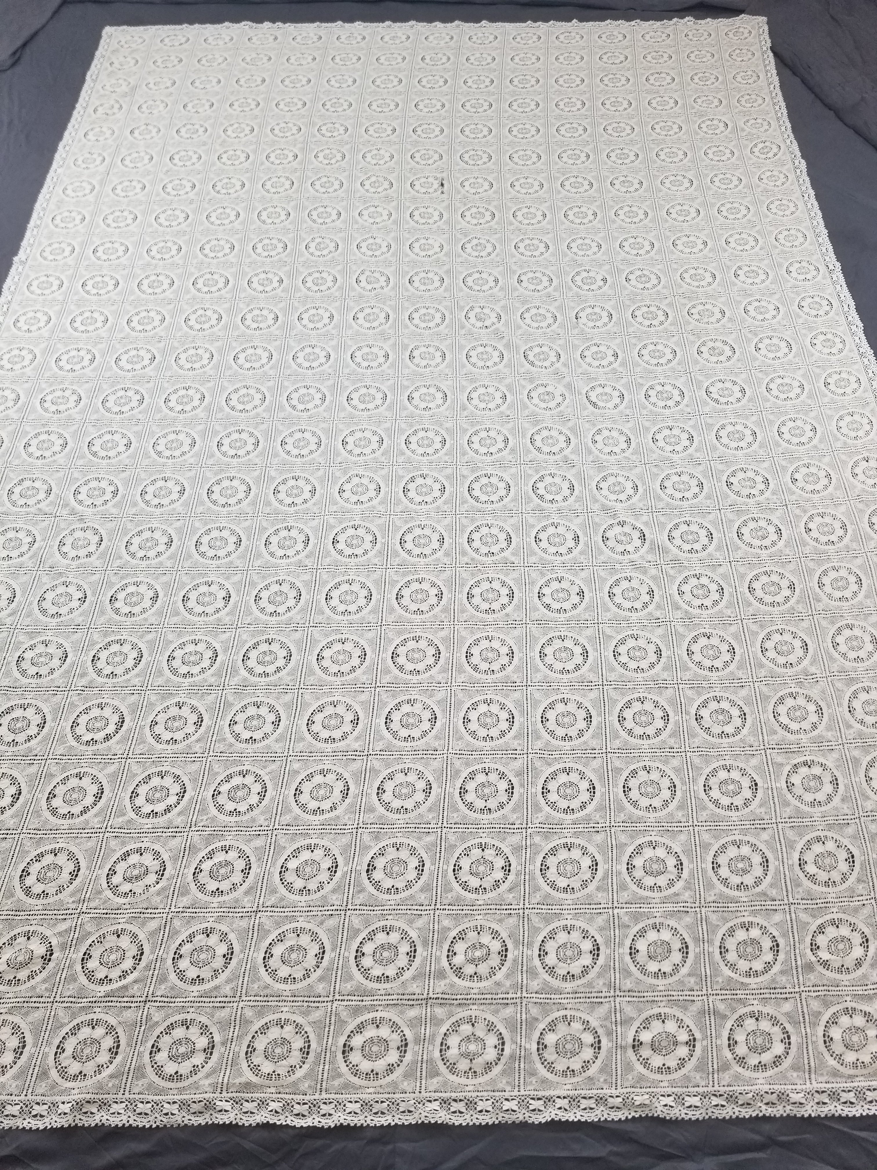 Vintage Itailian Handmade Crocheted Floral Tablecloth 326x224cm