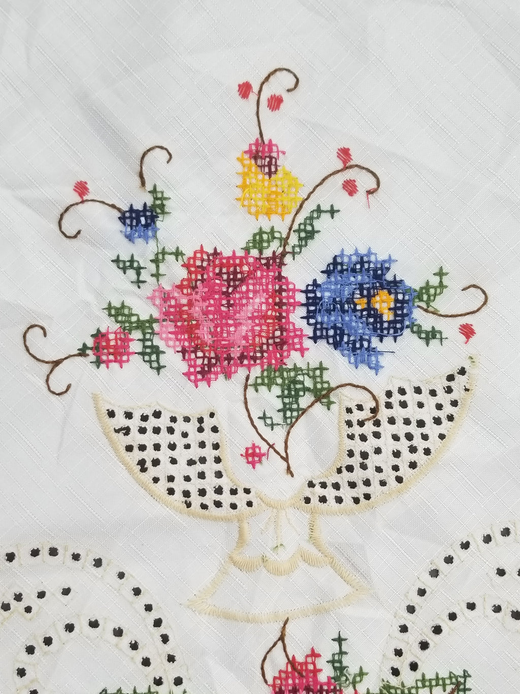 Vintage Beautiful Cross Stitch Hand Embroidered Floral Tablecloth 176x131cm