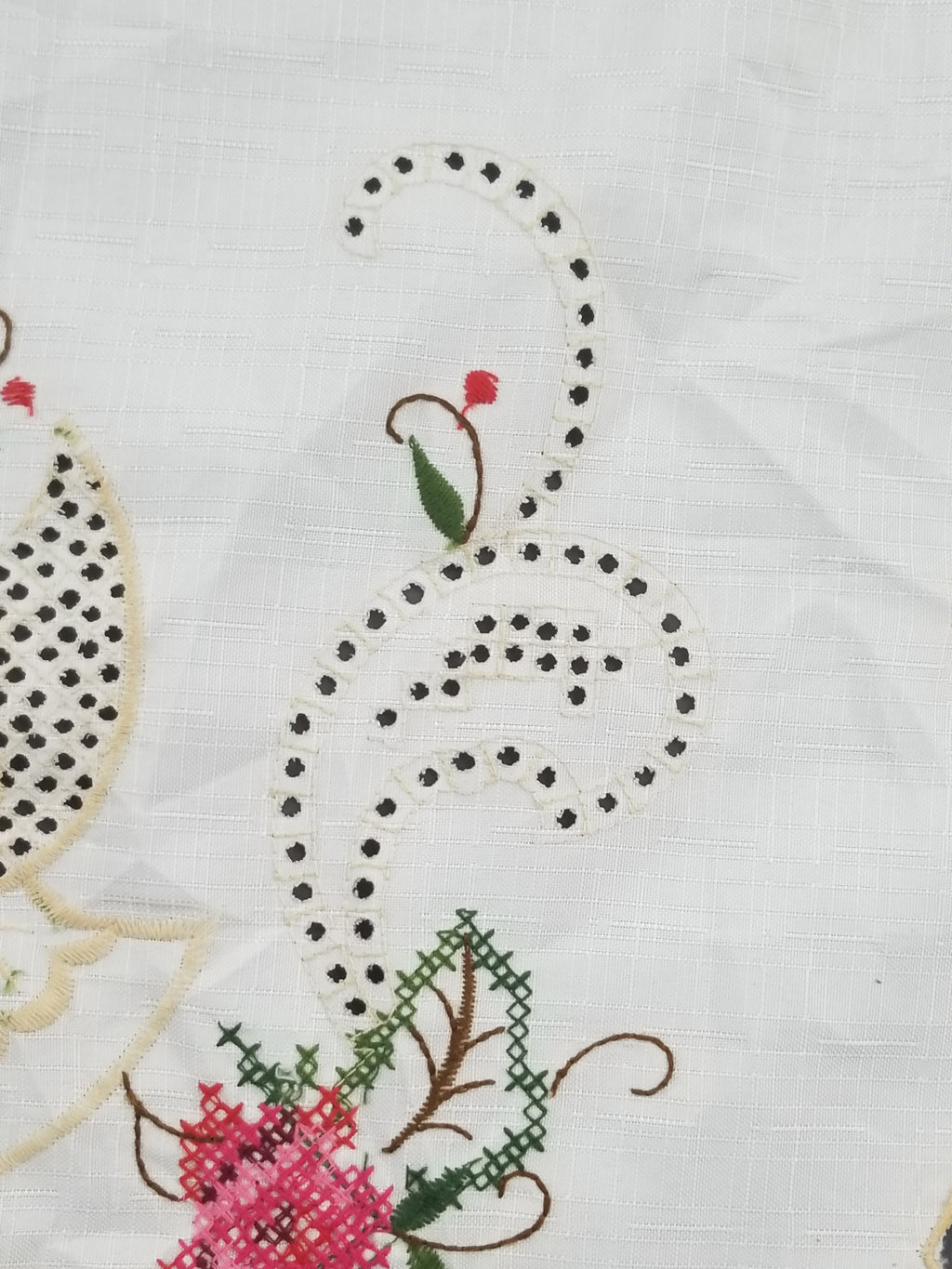 Vintage Beautiful Cross Stitch Hand Embroidered Floral Tablecloth 176x131cm