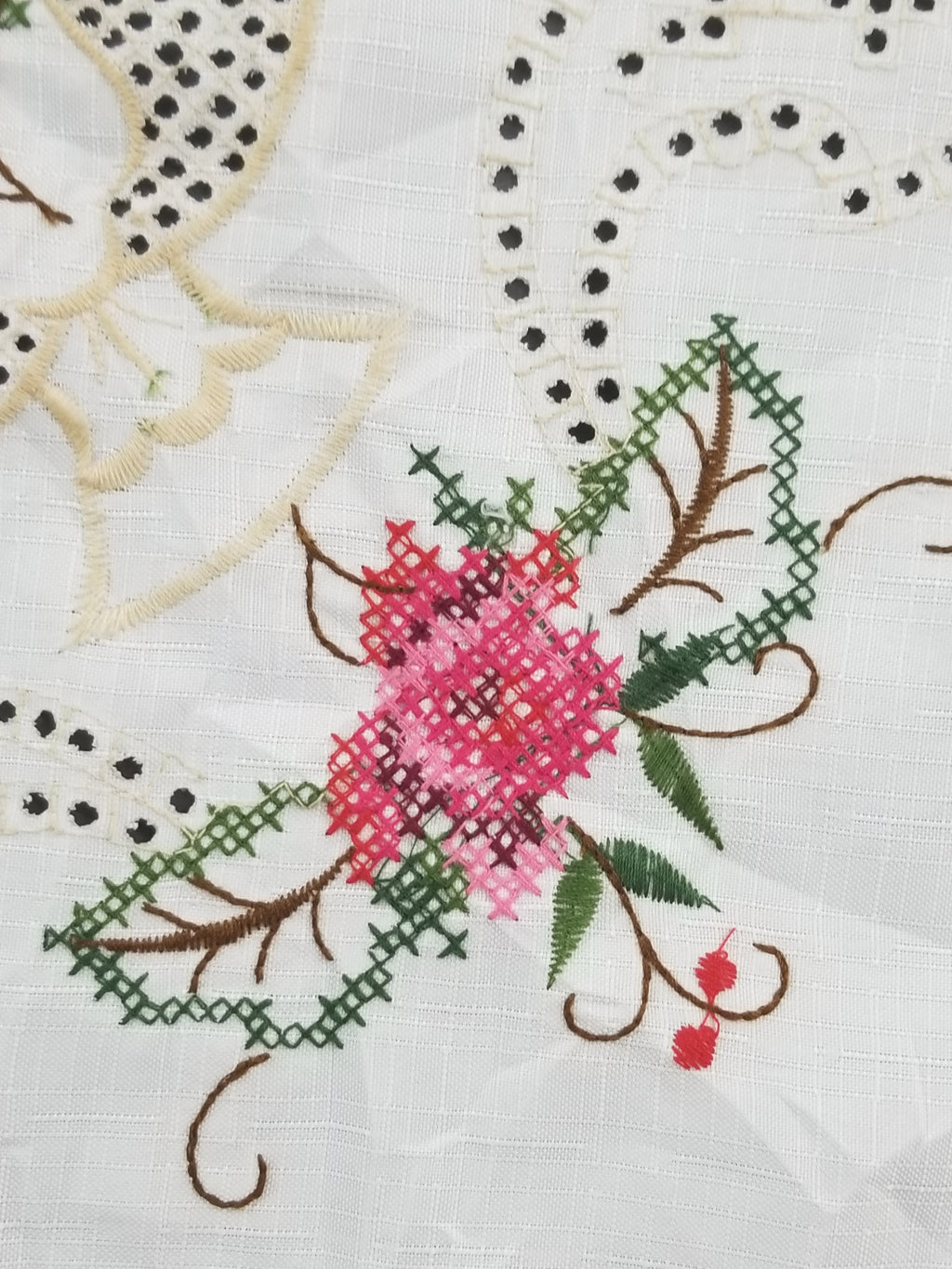 Vintage Beautiful Cross Stitch Hand Embroidered Floral Tablecloth 176x131cm