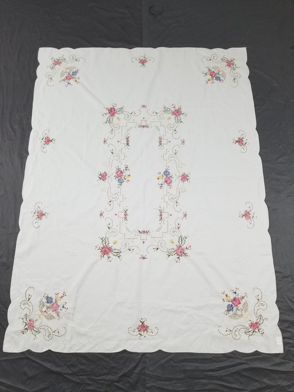 Vintage Beautiful Cross Stitch Hand Embroidered Floral Tablecloth 176x131cm
