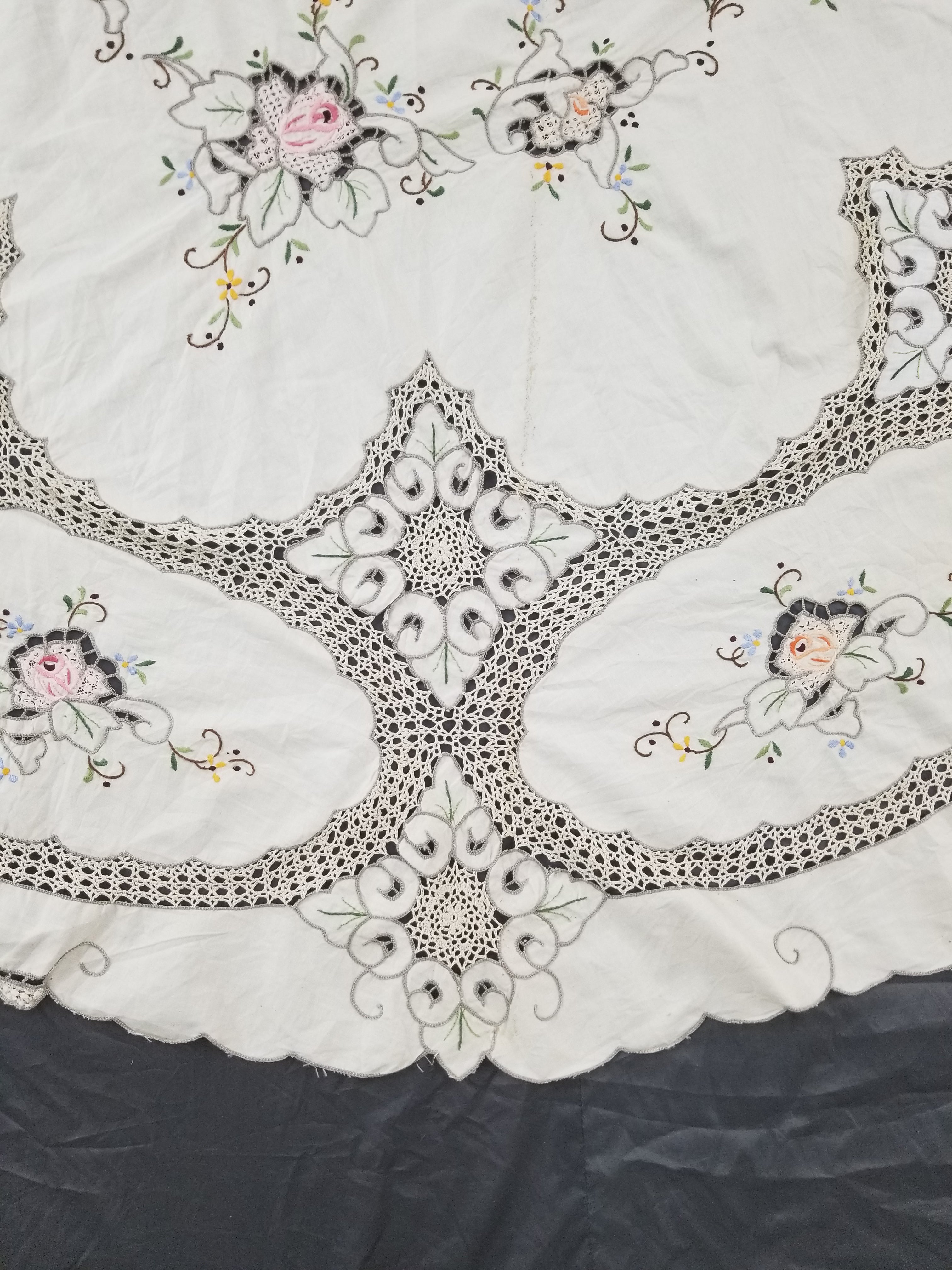 Antique Style Round Tablecloth - Hand Embroidery Roses & Crochet Details 164x158cm