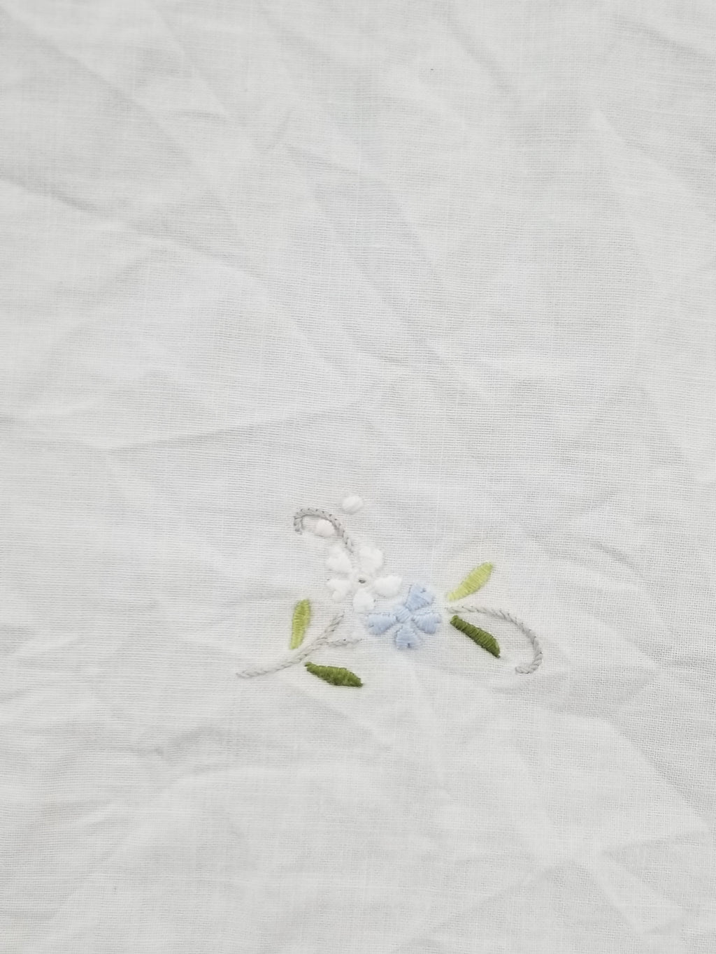 Vintage Beautiful Floral Madeira Hand Embroidered Tablecloth 242x158cm