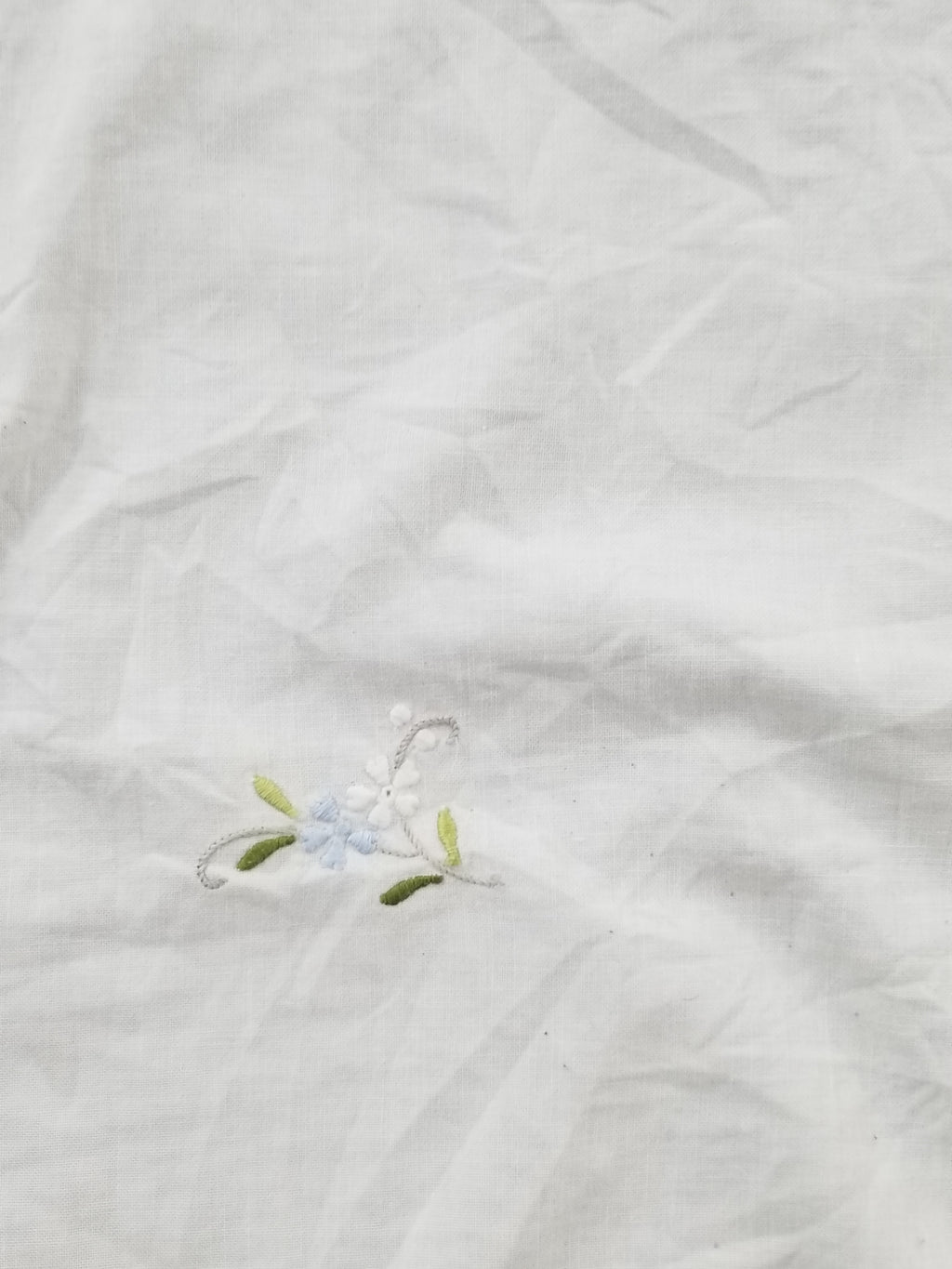 Vintage Beautiful Floral Madeira Hand Embroidered Tablecloth 242x158cm