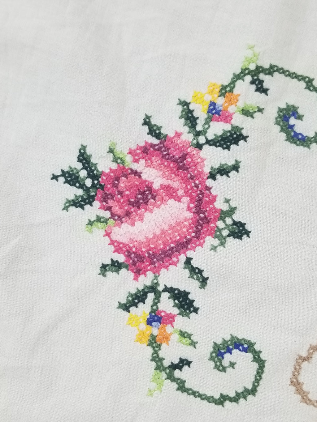 Vintage Cross Stitch Hand Embroidered Floral Scalloped Edges Tablecloth 250x168cm