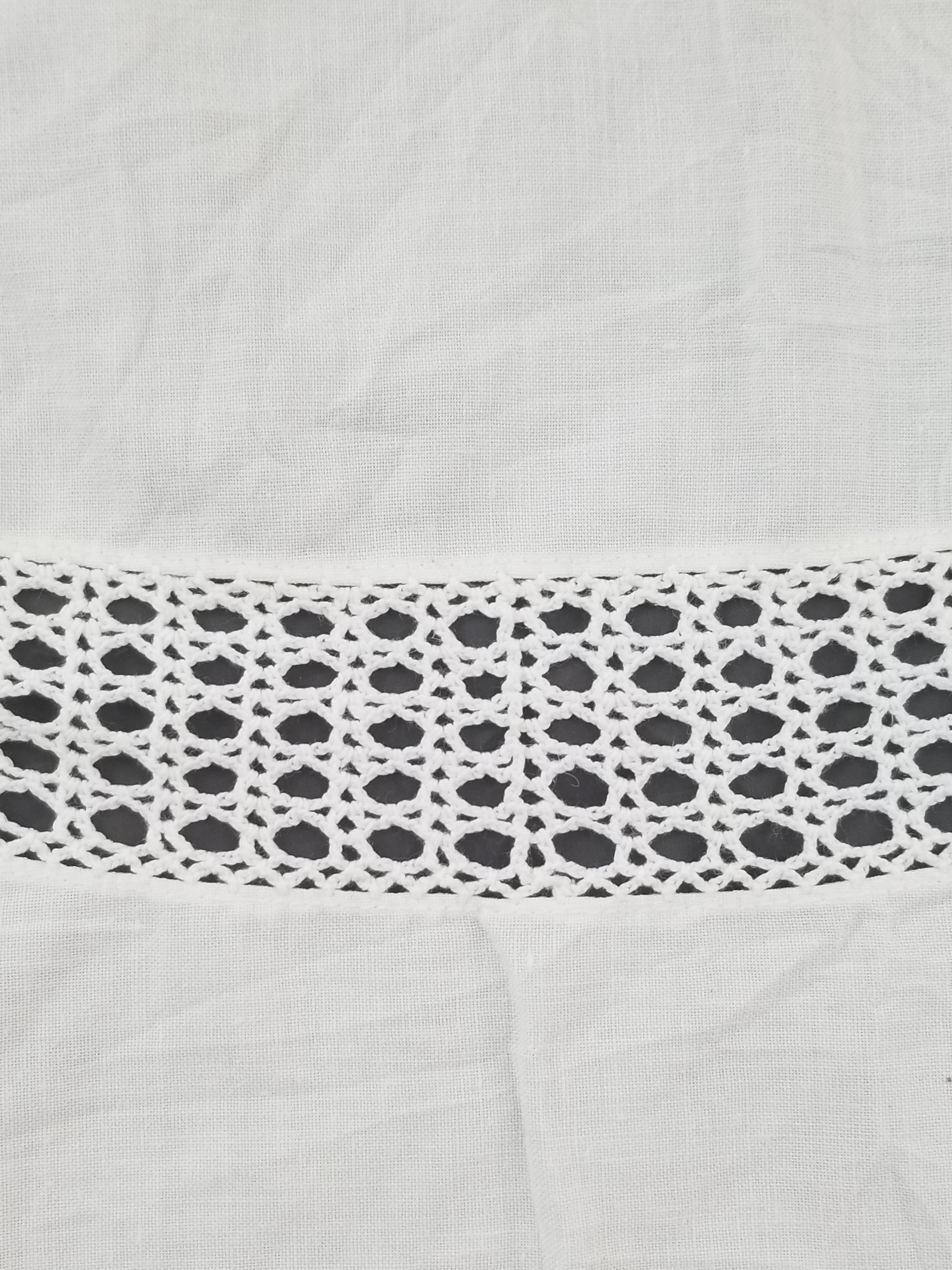 Vintage Cross Stitch Hand Embroidered Floral Scalloped Edges Tablecloth 250x168cm