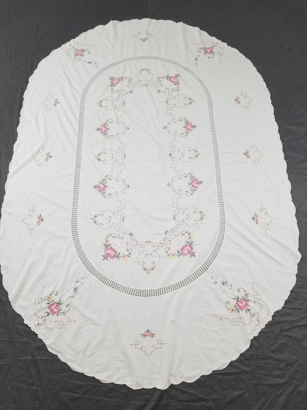 Vintage Cross Stitch Hand Embroidered Floral Scalloped Edges Tablecloth 250x168cm