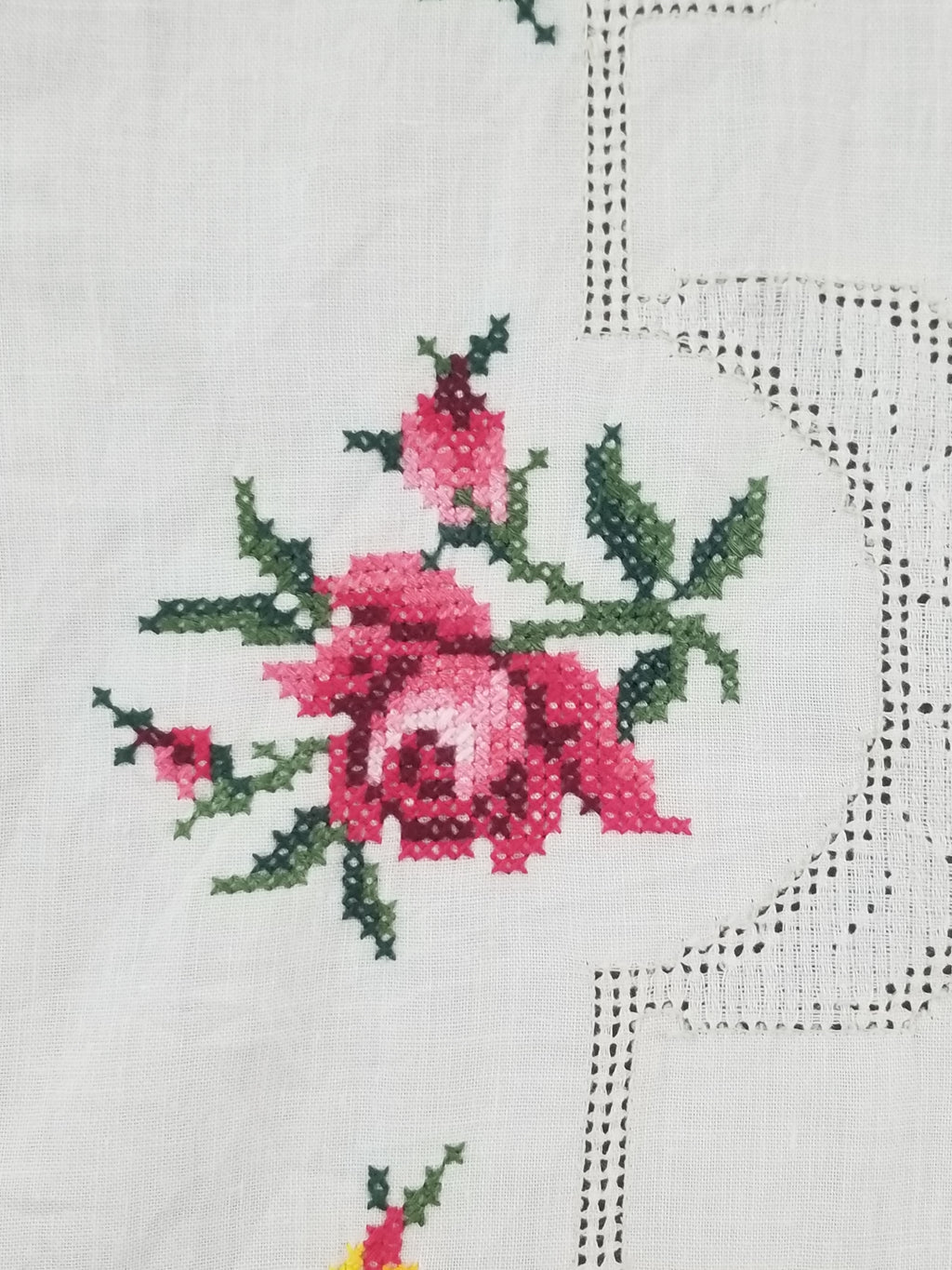 Vintage Beautiful Cross Stitch Hand Embroidered Floral Tablecloth 252x167cm