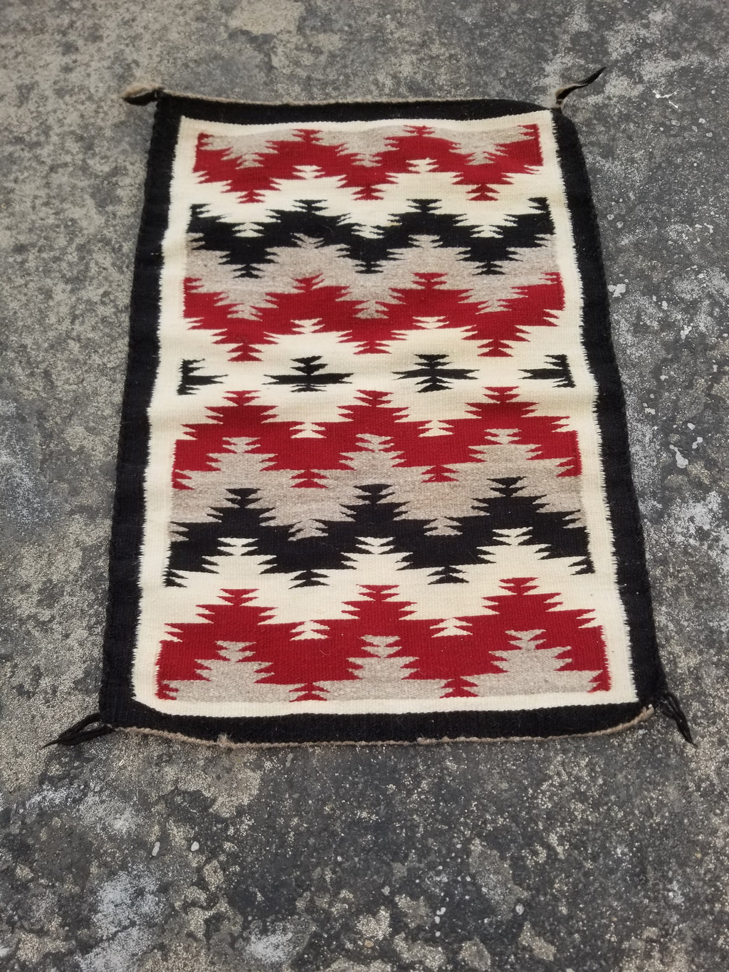 Antique Traditional Navajo Handwoven Native American Ganado Wool Rug 27x18in