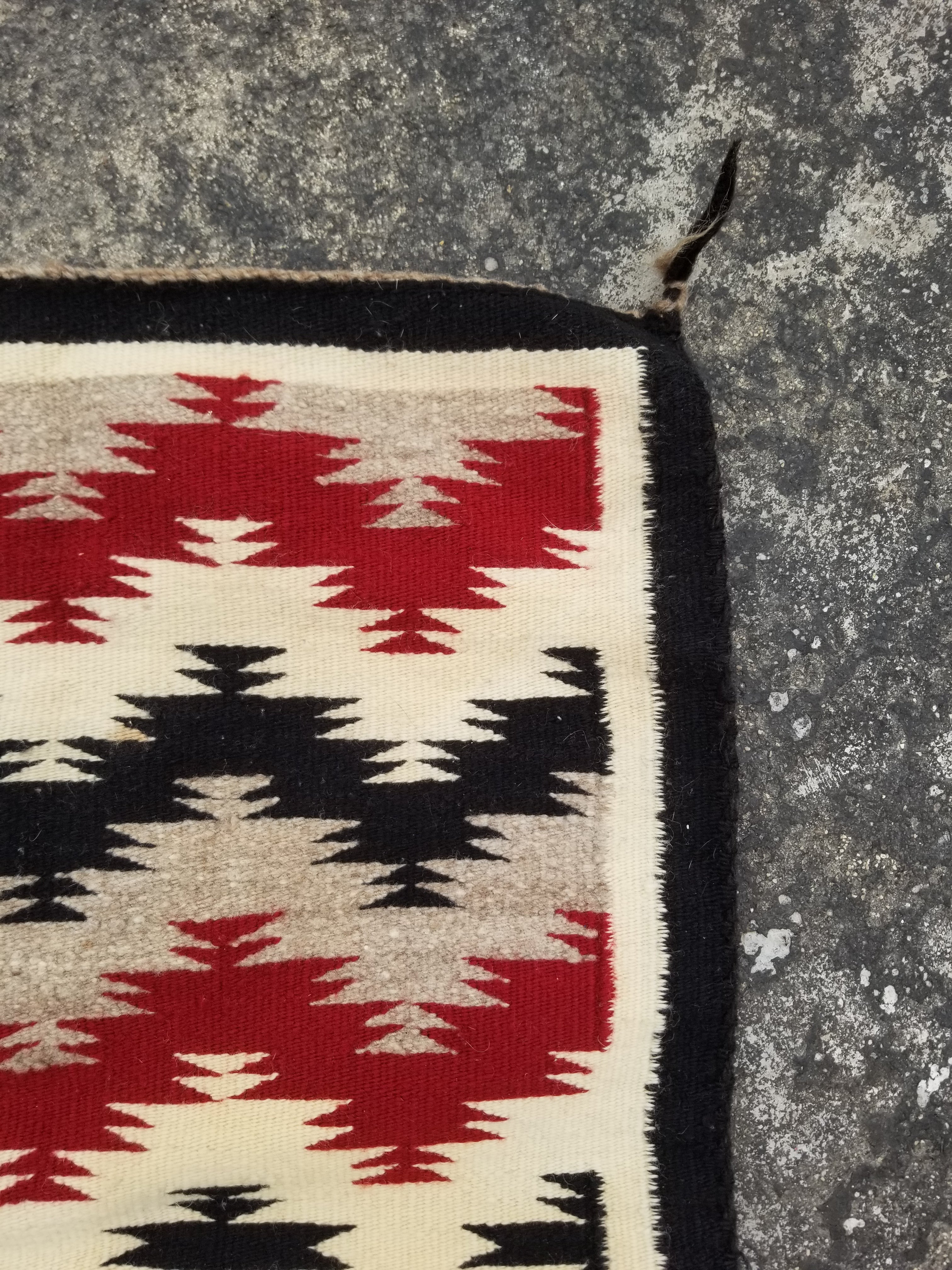 Antique Traditional Navajo Handwoven Native American Ganado Wool Rug 27x18in