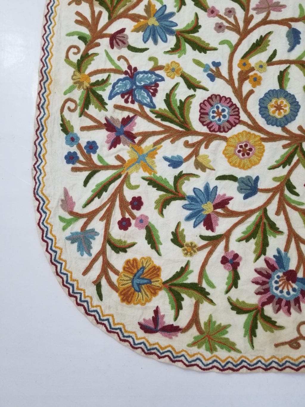 Vintage Indian Kashmiri Crewel Work Hand Embroidered Floral Bedspread 293x268cm