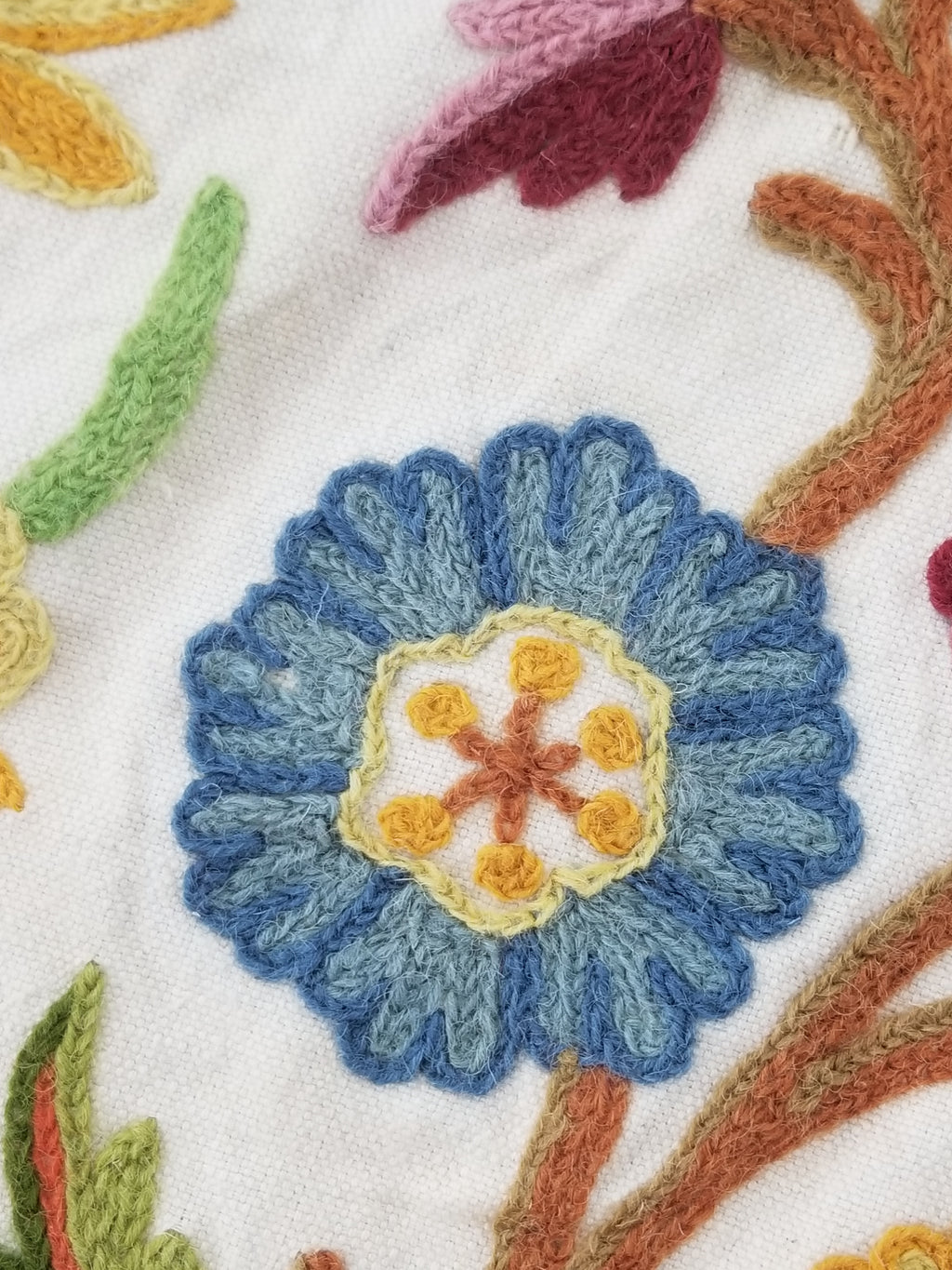 Vintage Indian Kashmiri Crewel Work Hand Embroidered Floral Bedspread 293x268cm