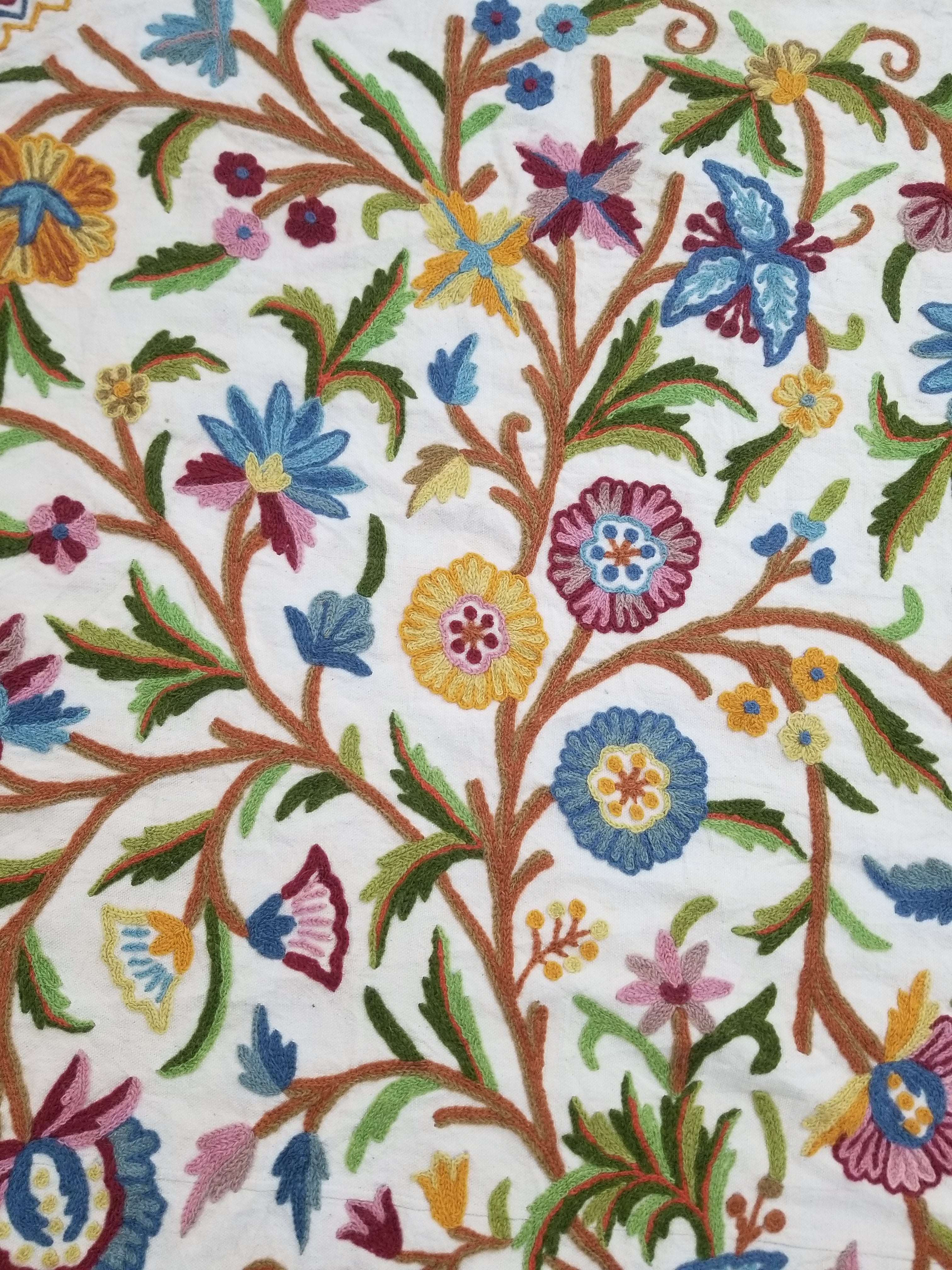 Vintage Indian Kashmiri Crewel Work Hand Embroidered Floral Bedspread 293x268cm