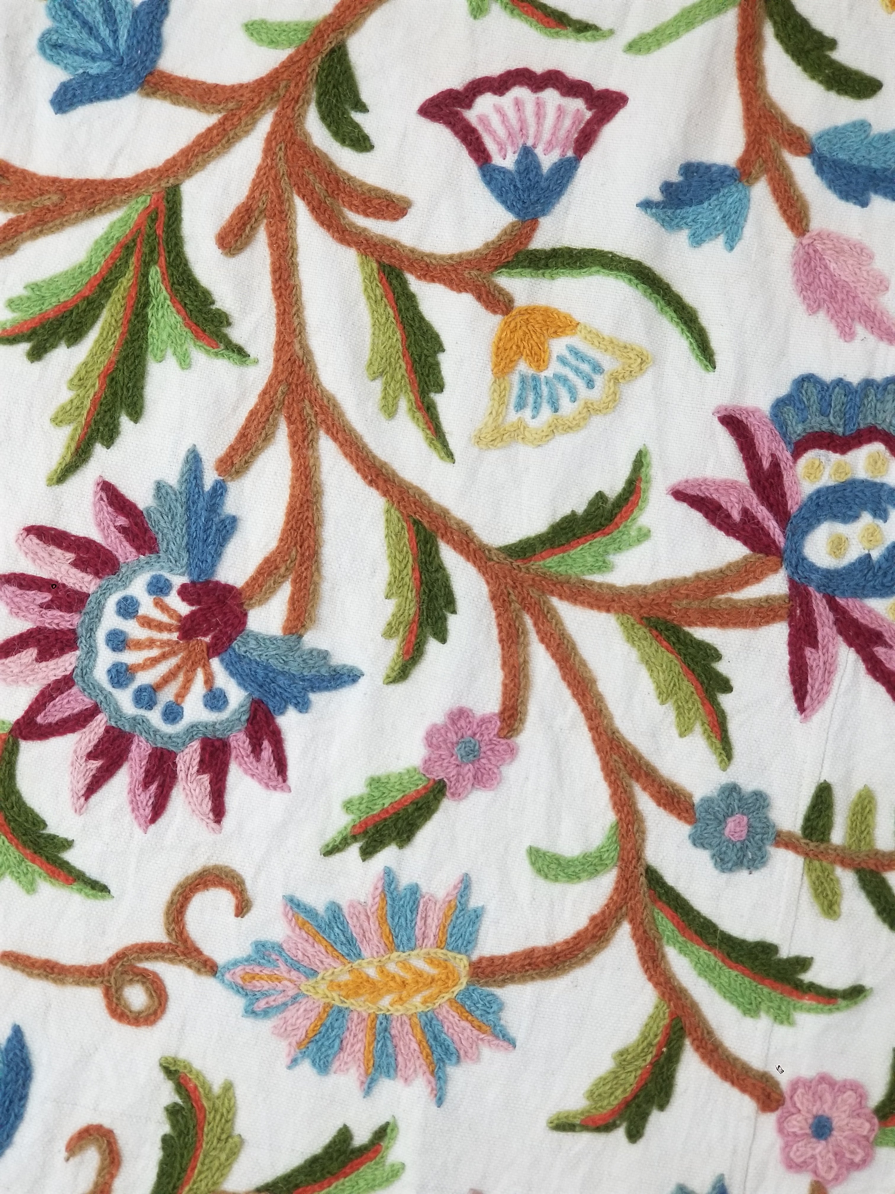 Vintage Indian Kashmiri Crewel Work Hand Embroidered Floral Bedspread 293x268cm