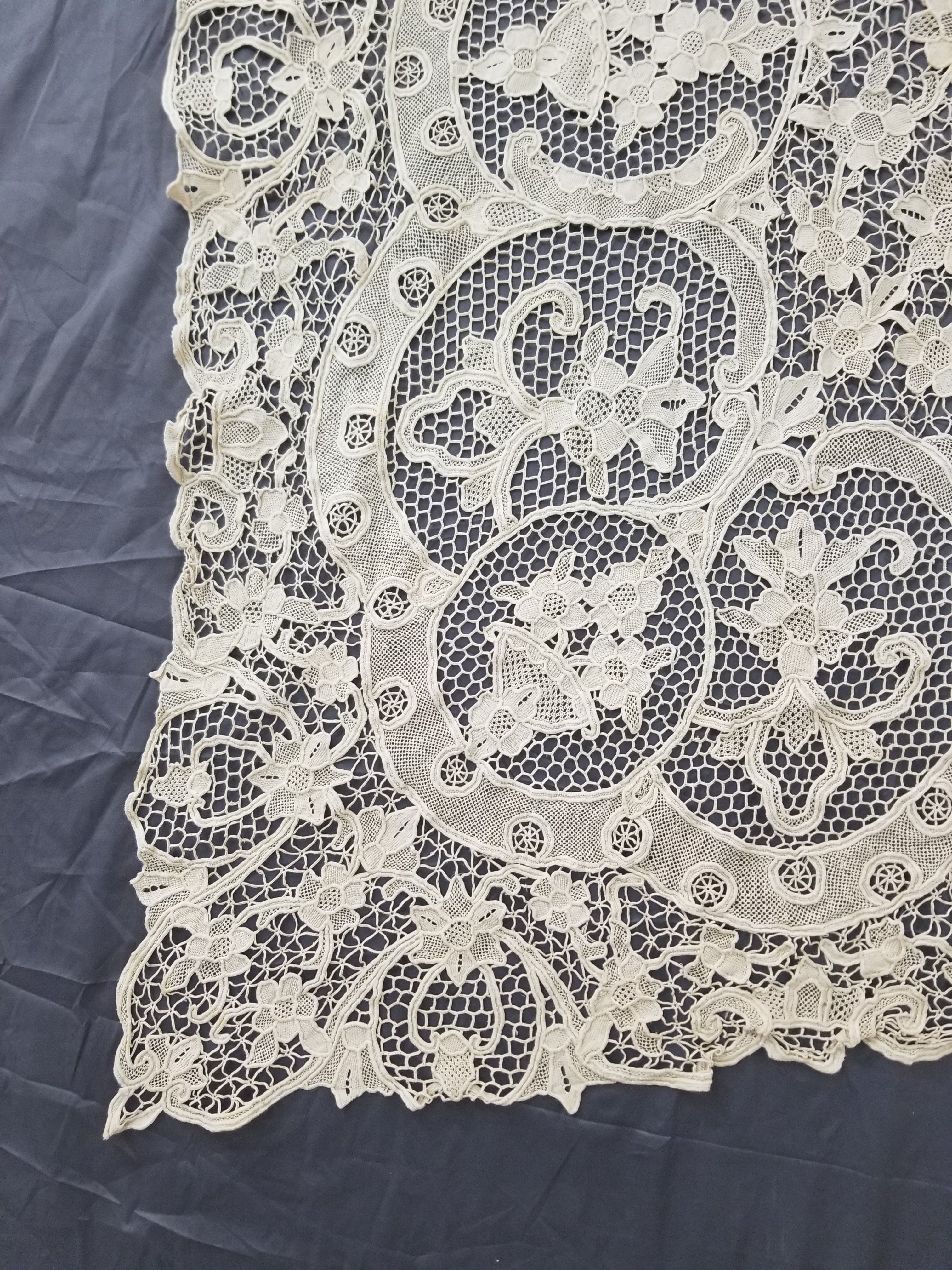 Vintage Point De Venice Needle Lace Banquet Tablecloth 253x162cm