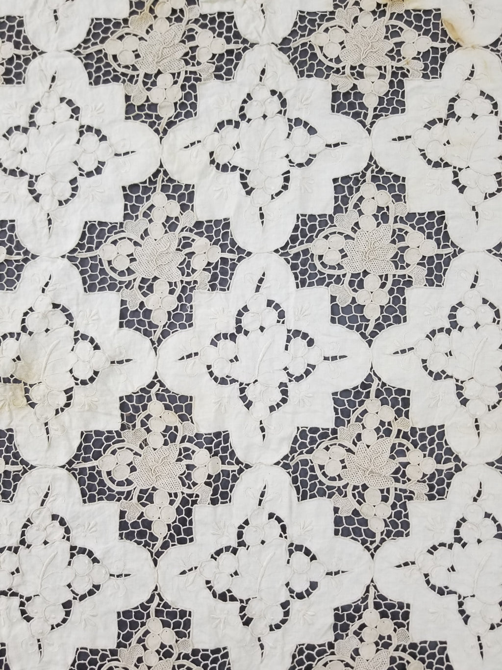 Vintage Point De Venise Needle Lace Madeira Embroidered Floral Tablecloth 260x220cm