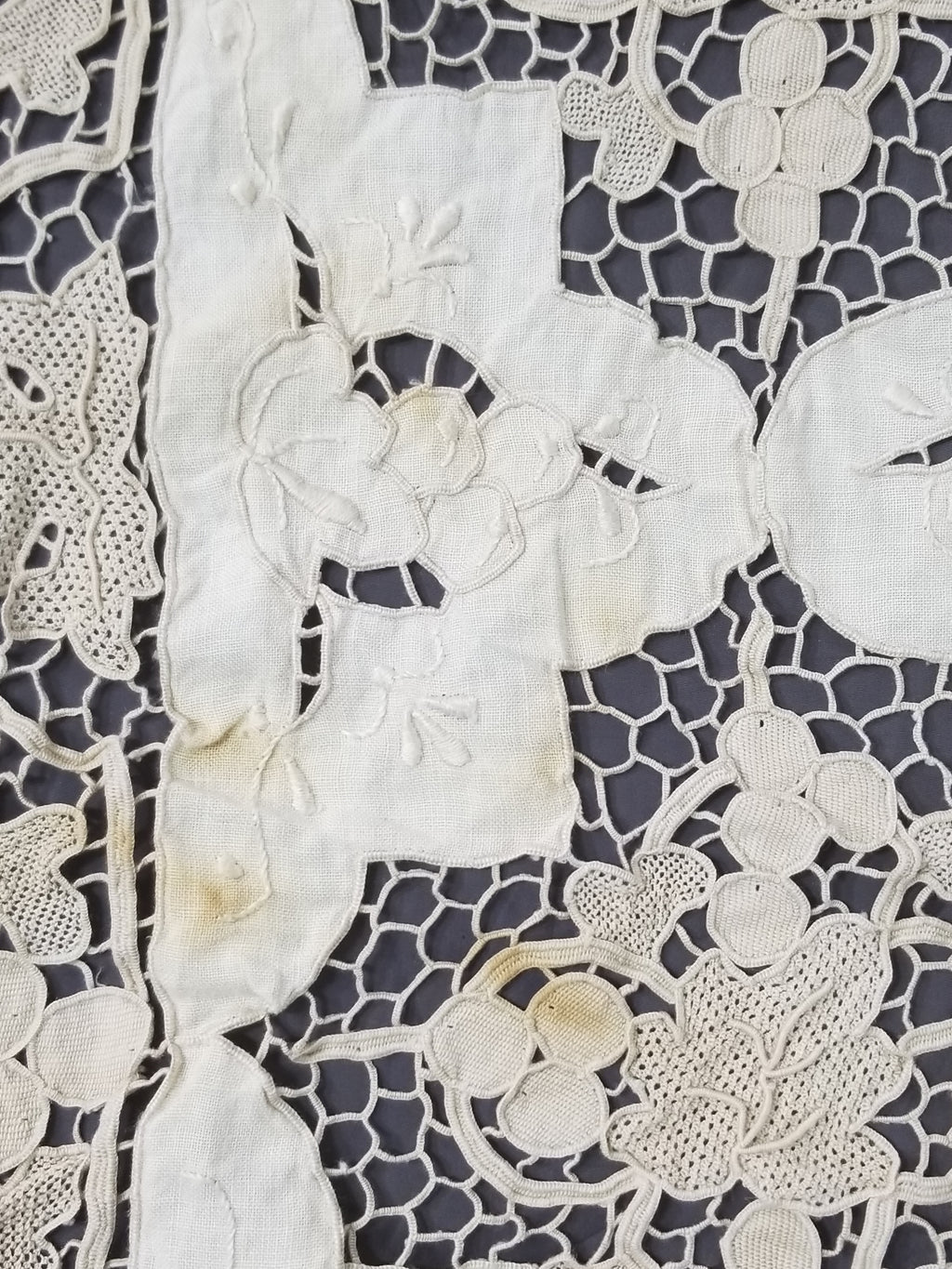 Vintage Point De Venise Needle Lace Madeira Embroidered Floral Tablecloth 260x220cm