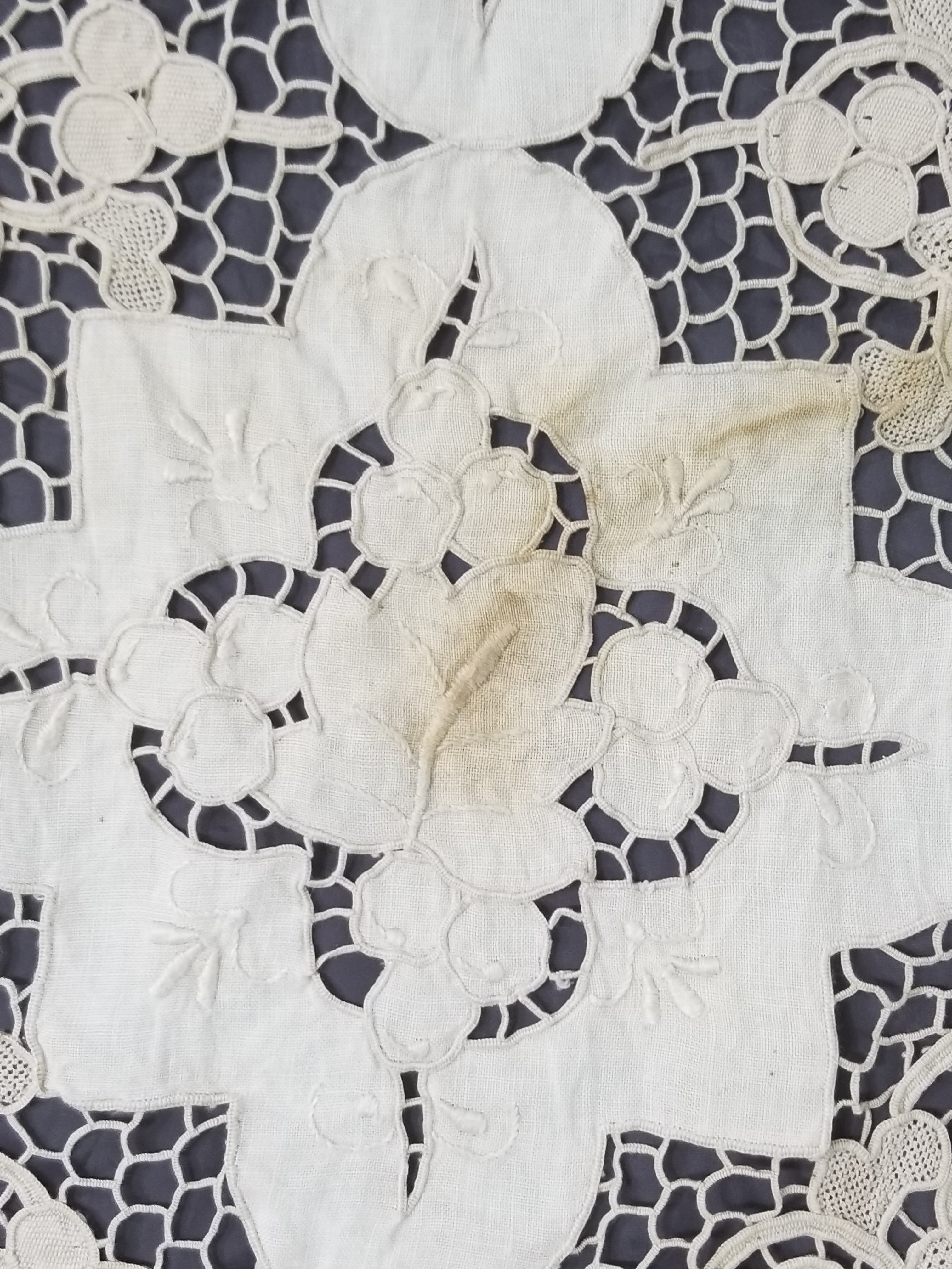 Vintage Point De Venise Needle Lace Madeira Embroidered Floral Tablecloth 260x220cm