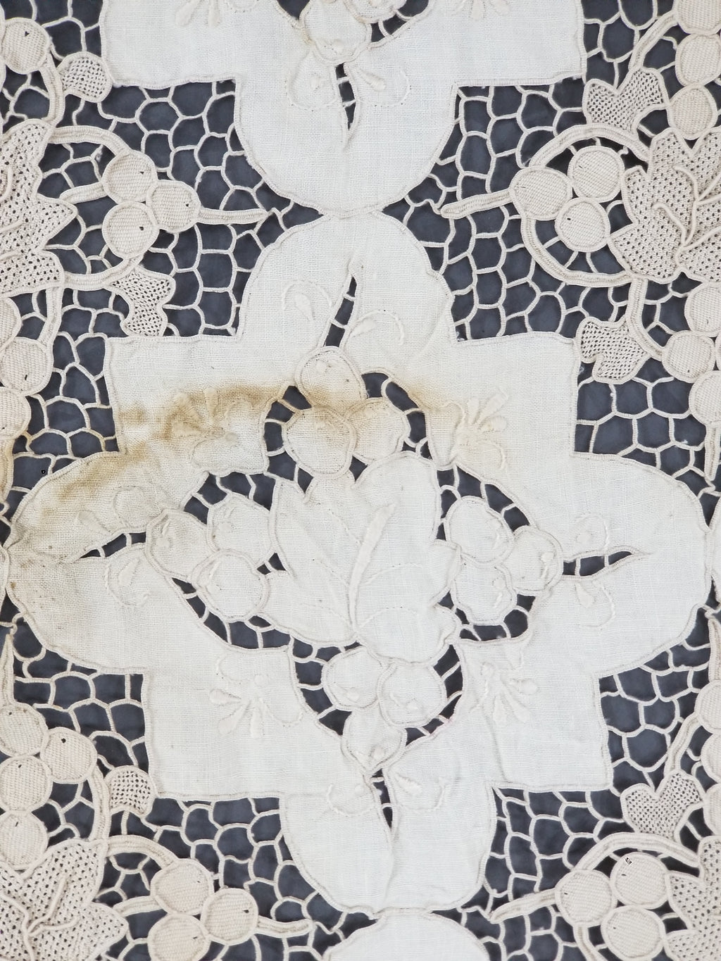 Vintage Point De Venise Needle Lace Madeira Embroidered Floral Tablecloth 260x220cm