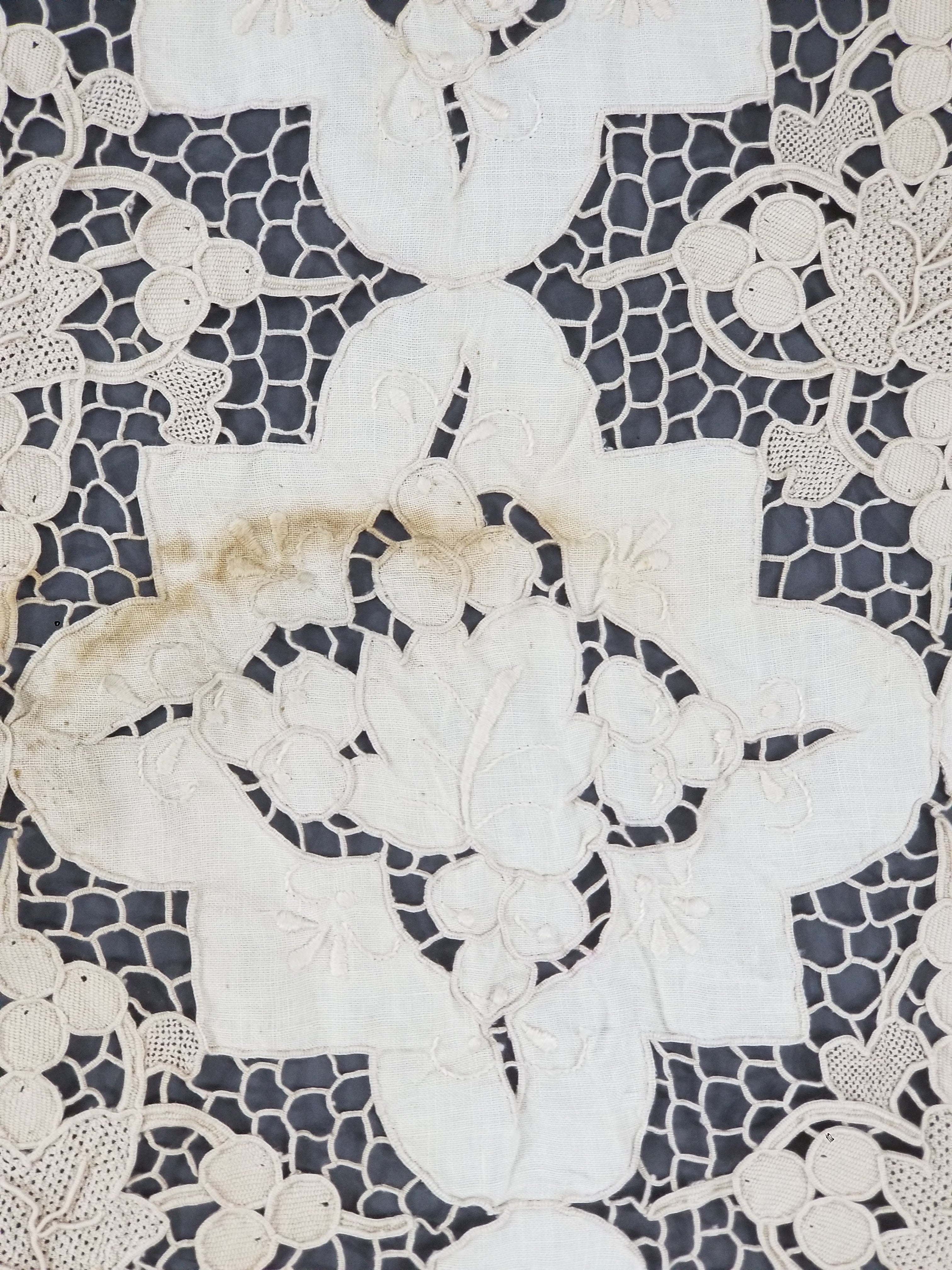 Vintage Point De Venise Needle Lace Madeira Embroidered Floral Tablecloth 260x220cm