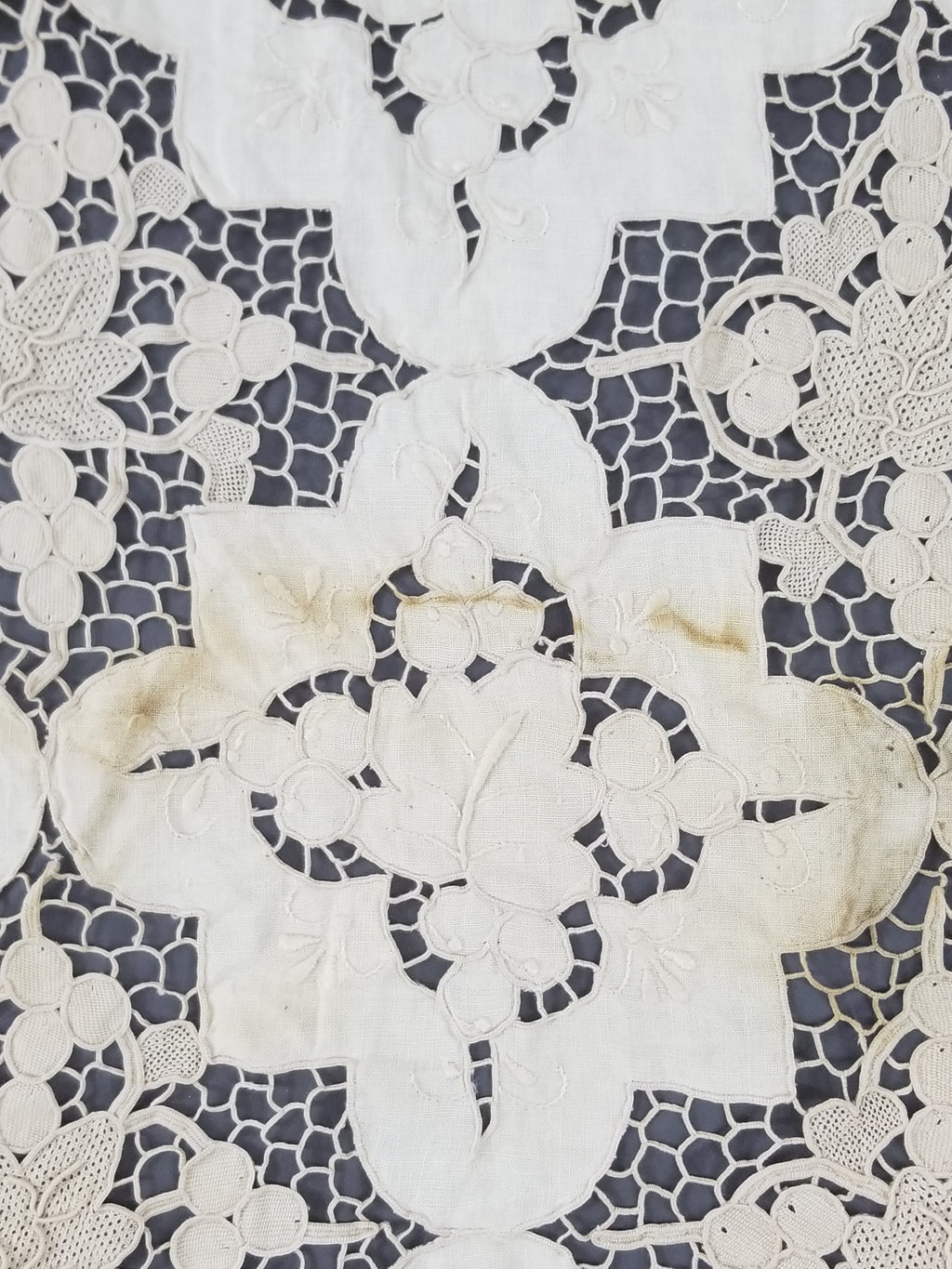 Vintage Point De Venise Needle Lace Madeira Embroidered Floral Tablecloth 260x220cm