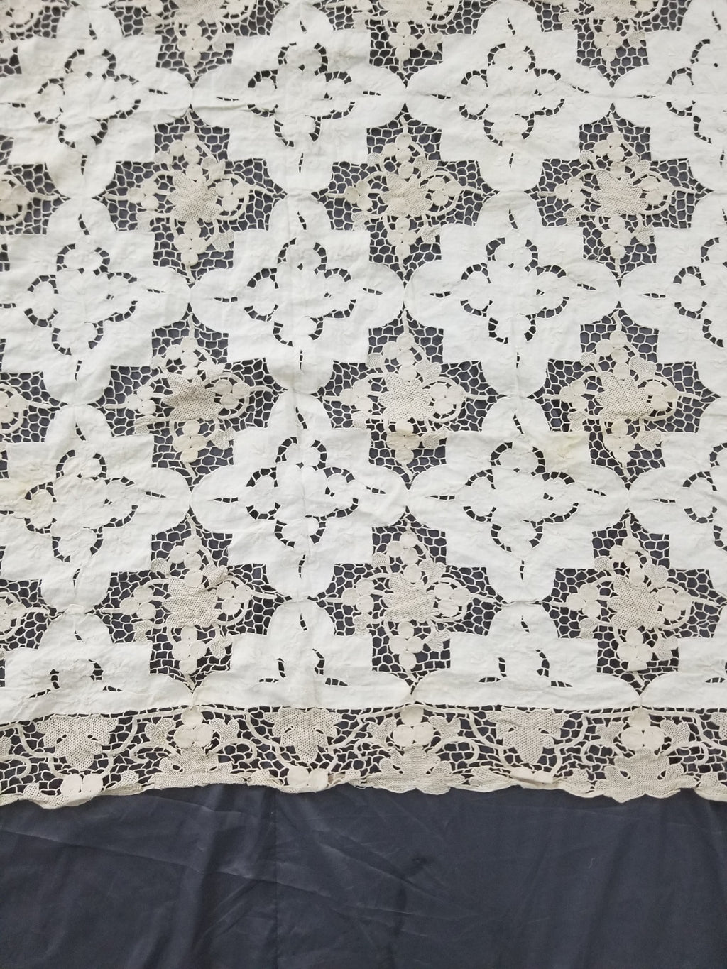 Vintage Point De Venise Needle Lace Madeira Embroidered Floral Tablecloth 260x220cm