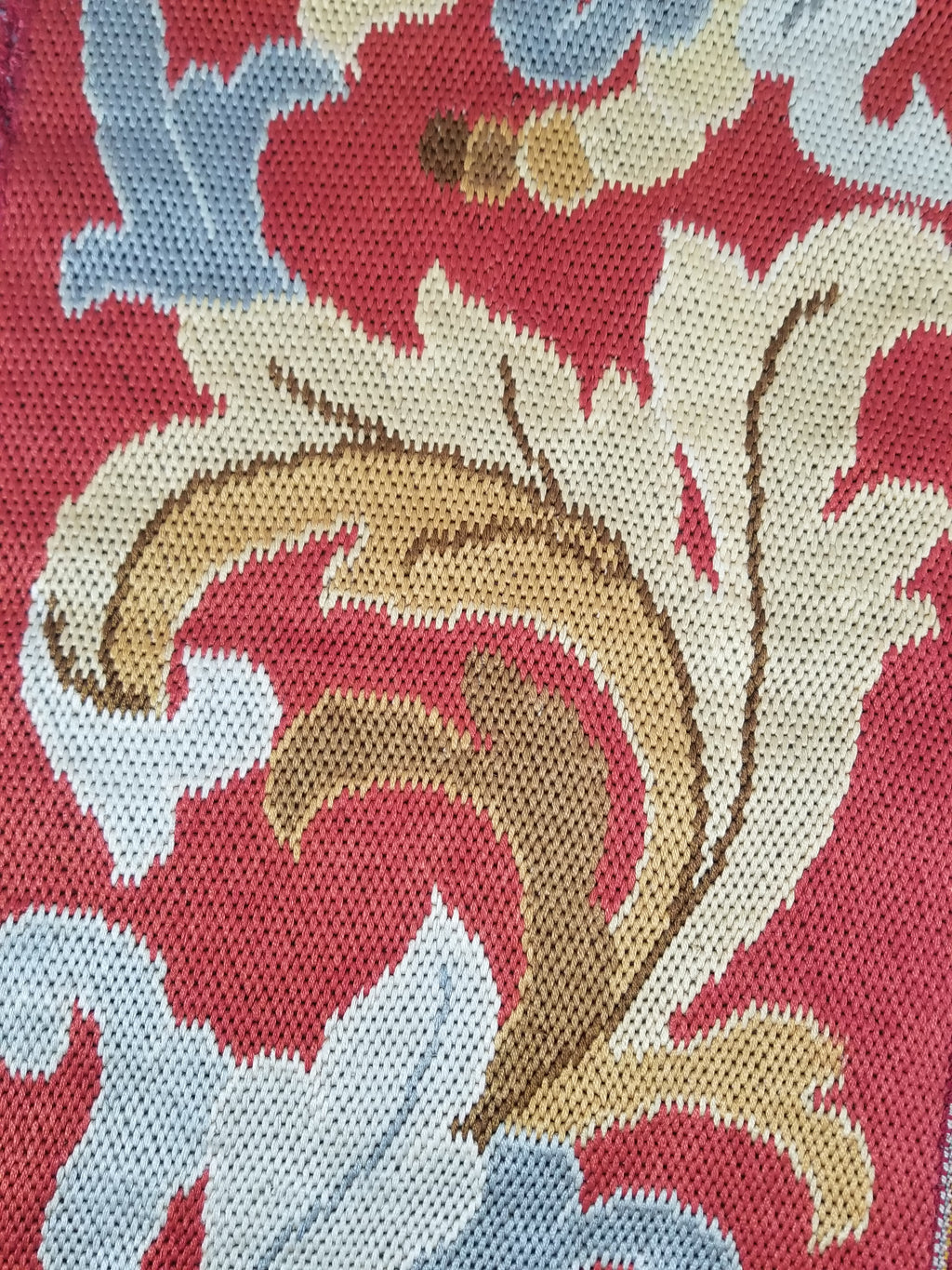 Antique French Handmade Foliate Scroll Pattern Tapestry Border 167x105cm