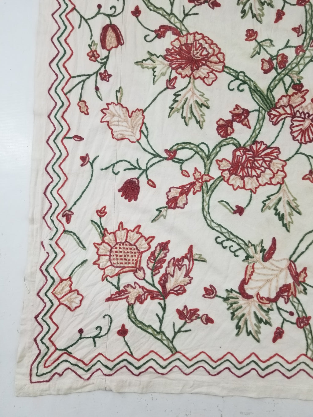 Vintage Traditional Indian Kashmiri Wool Crewel Work Floral Textile 224x150cm