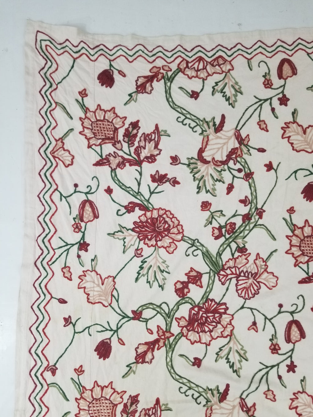 Vintage Traditional Indian Kashmiri Wool Crewel Work Floral Textile 224x150cm