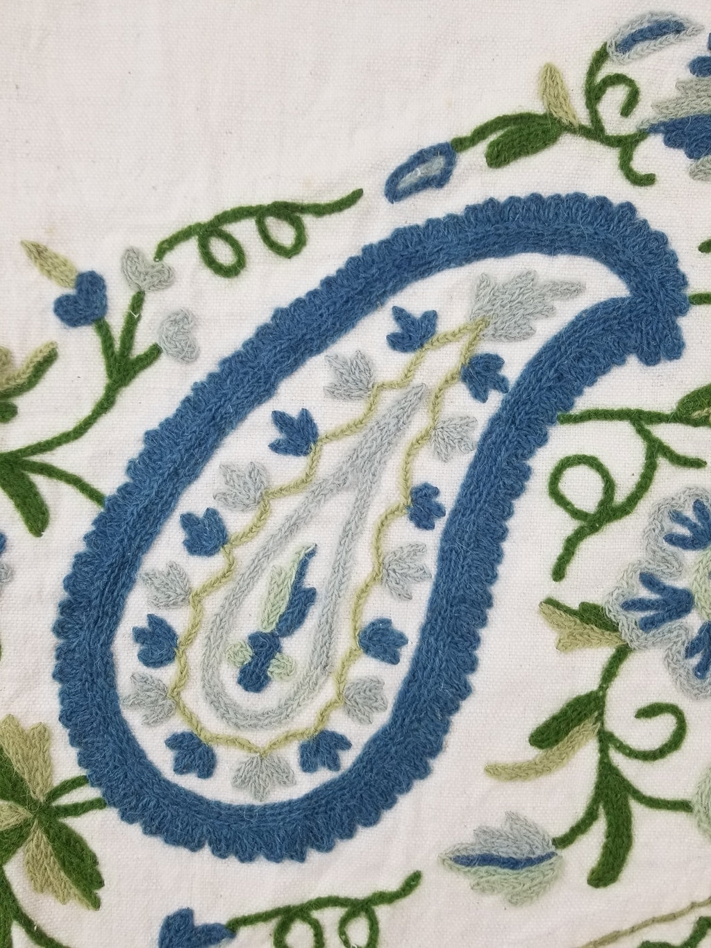 Vintage Traditional Kashmiri Wool Crewel Work Floral & Paisley Tablecloth 180x16