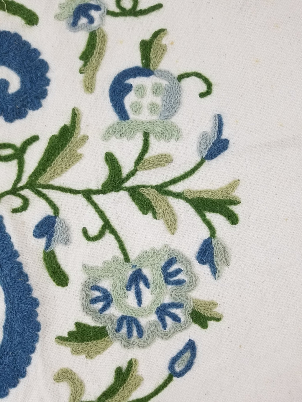 Vintage Traditional Kashmiri Wool Crewel Work Floral & Paisley Tablecloth 180x16