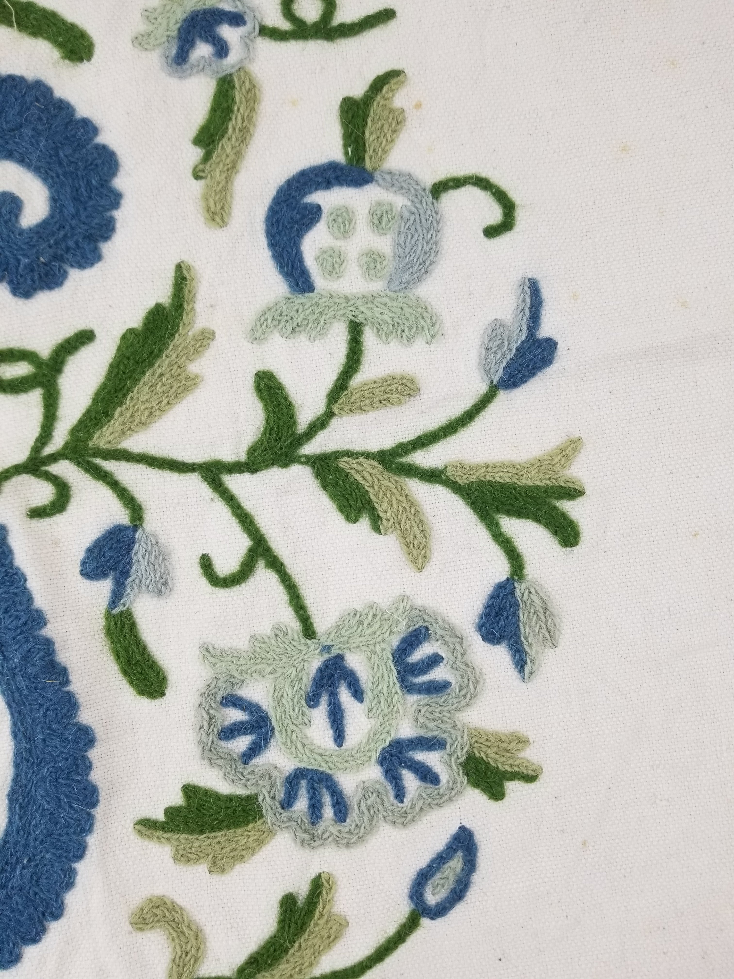 Vintage Traditional Kashmiri Wool Crewel Work Floral & Paisley Tablecloth 180x16