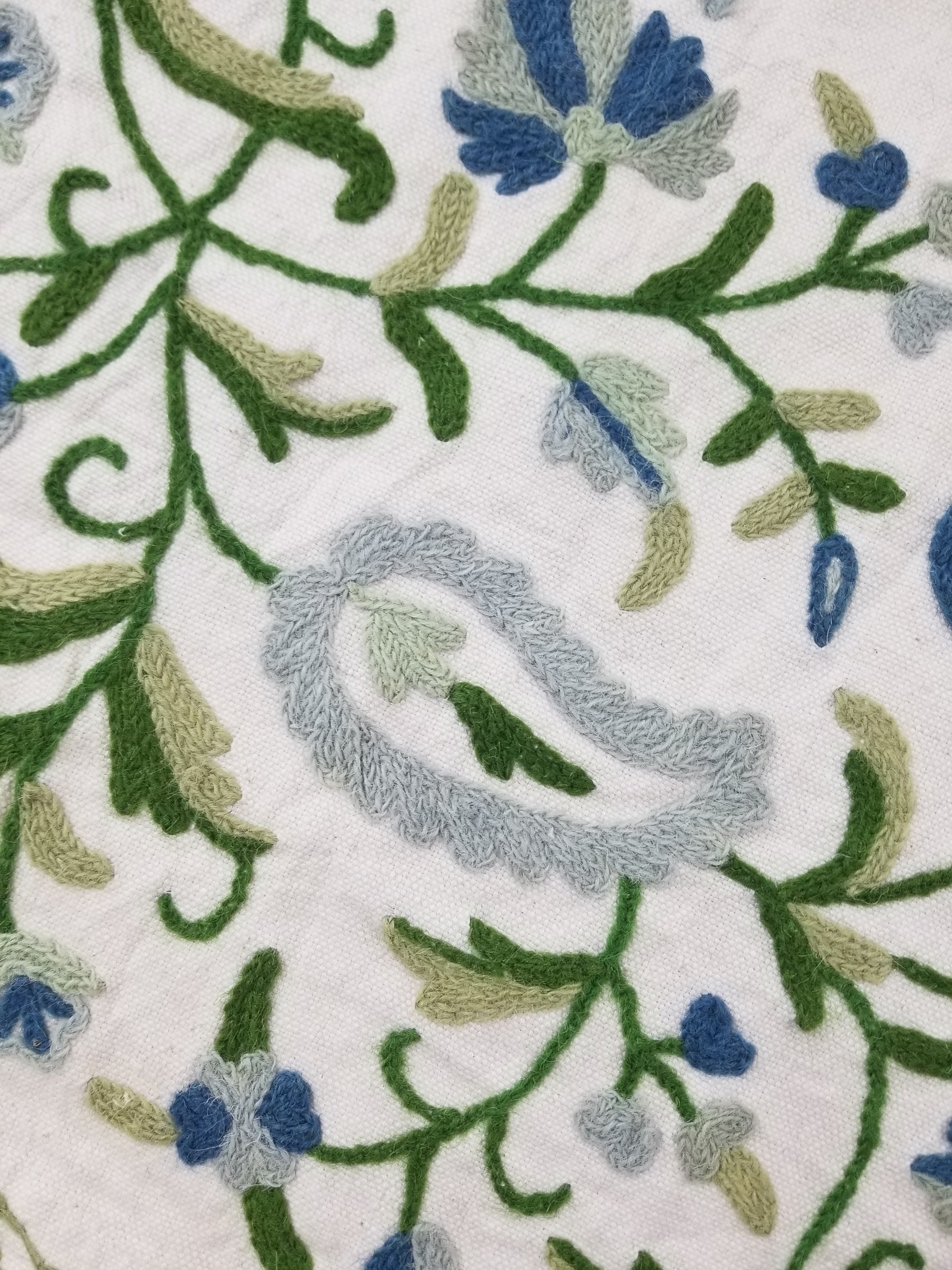 Vintage Traditional Kashmiri Wool Crewel Work Floral & Paisley Tablecloth 180x16