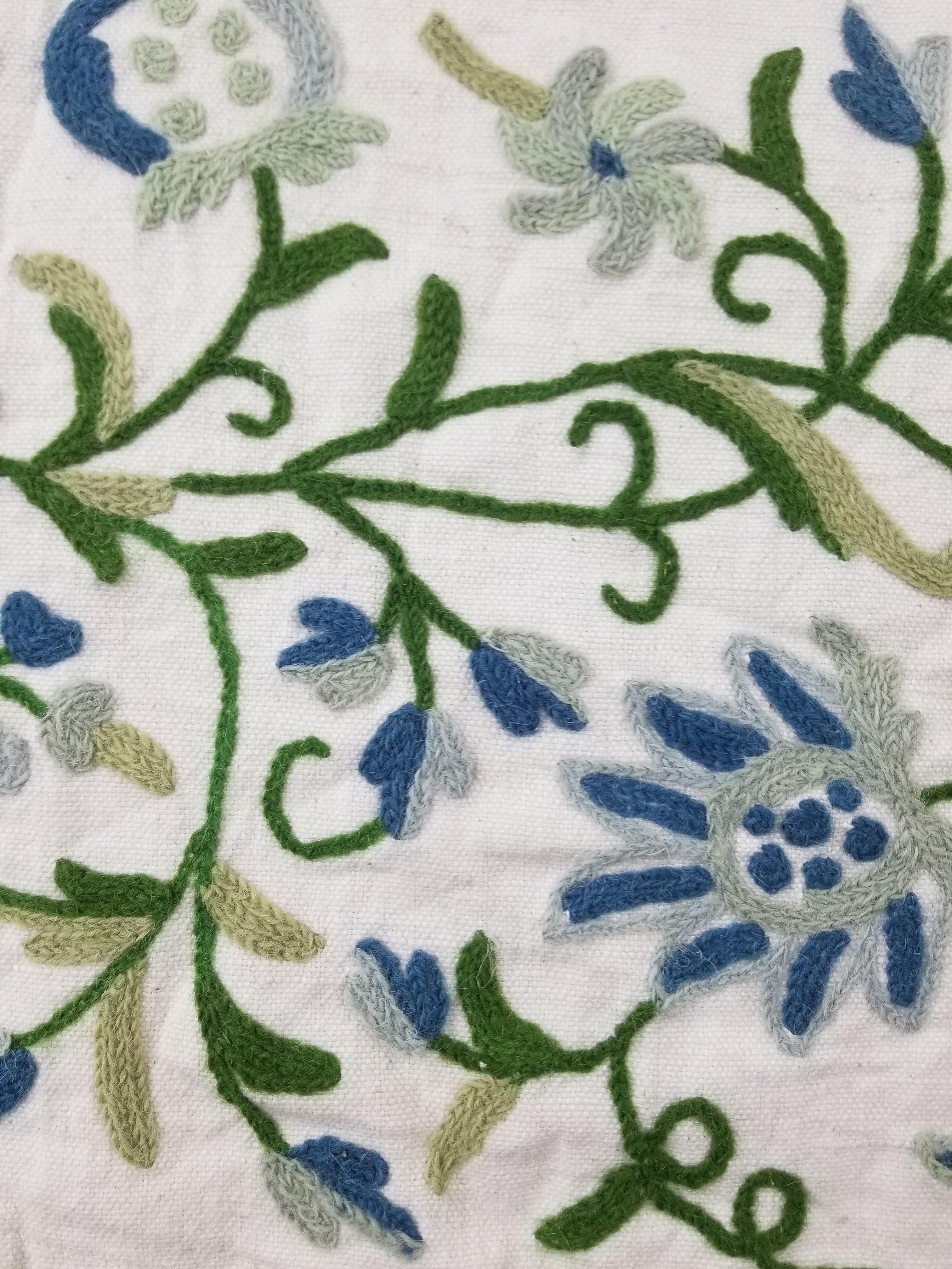 Vintage Traditional Kashmiri Wool Crewel Work Floral & Paisley Tablecloth 180x16