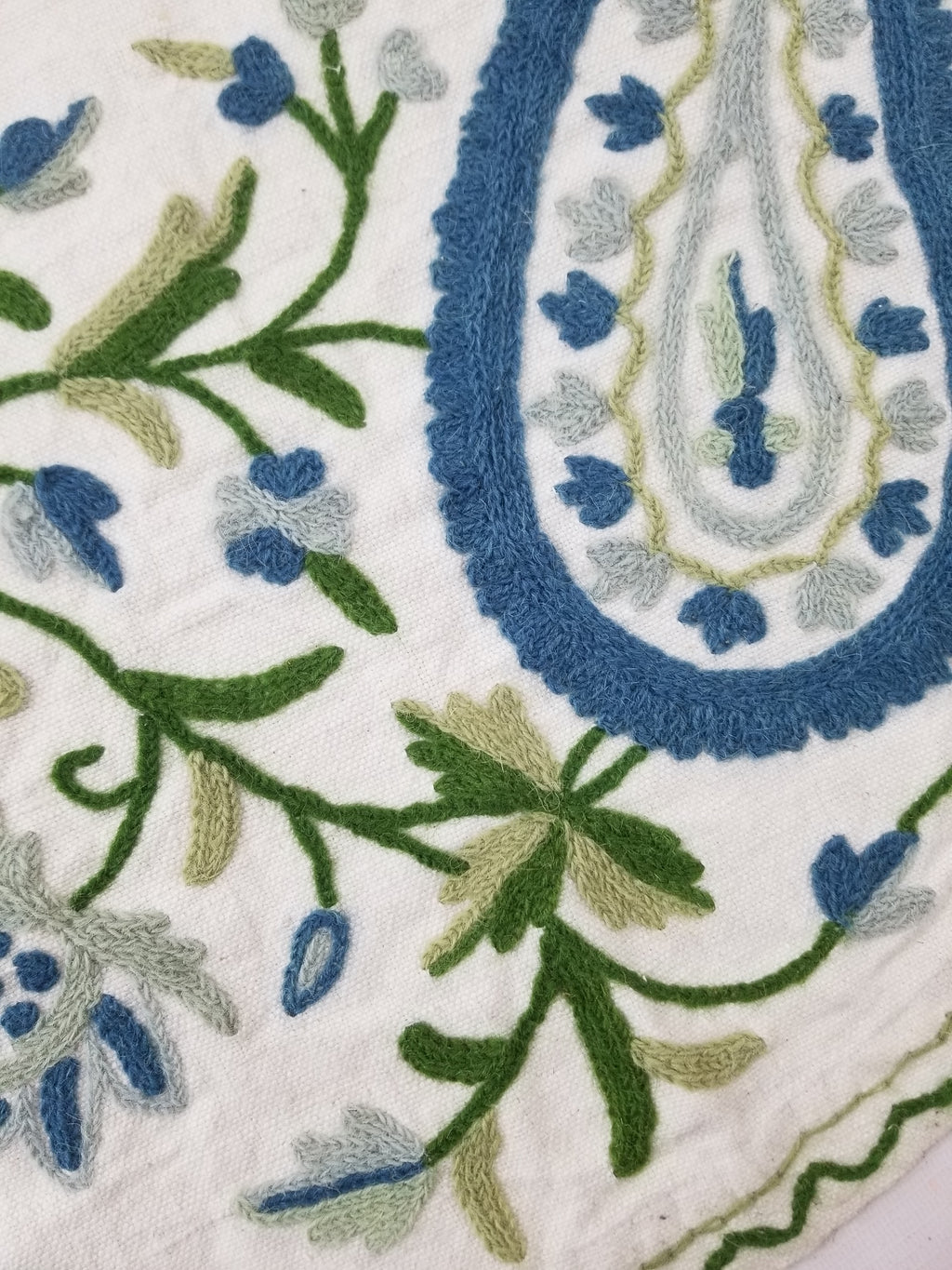 Vintage Traditional Kashmiri Wool Crewel Work Floral & Paisley Tablecloth 180x16