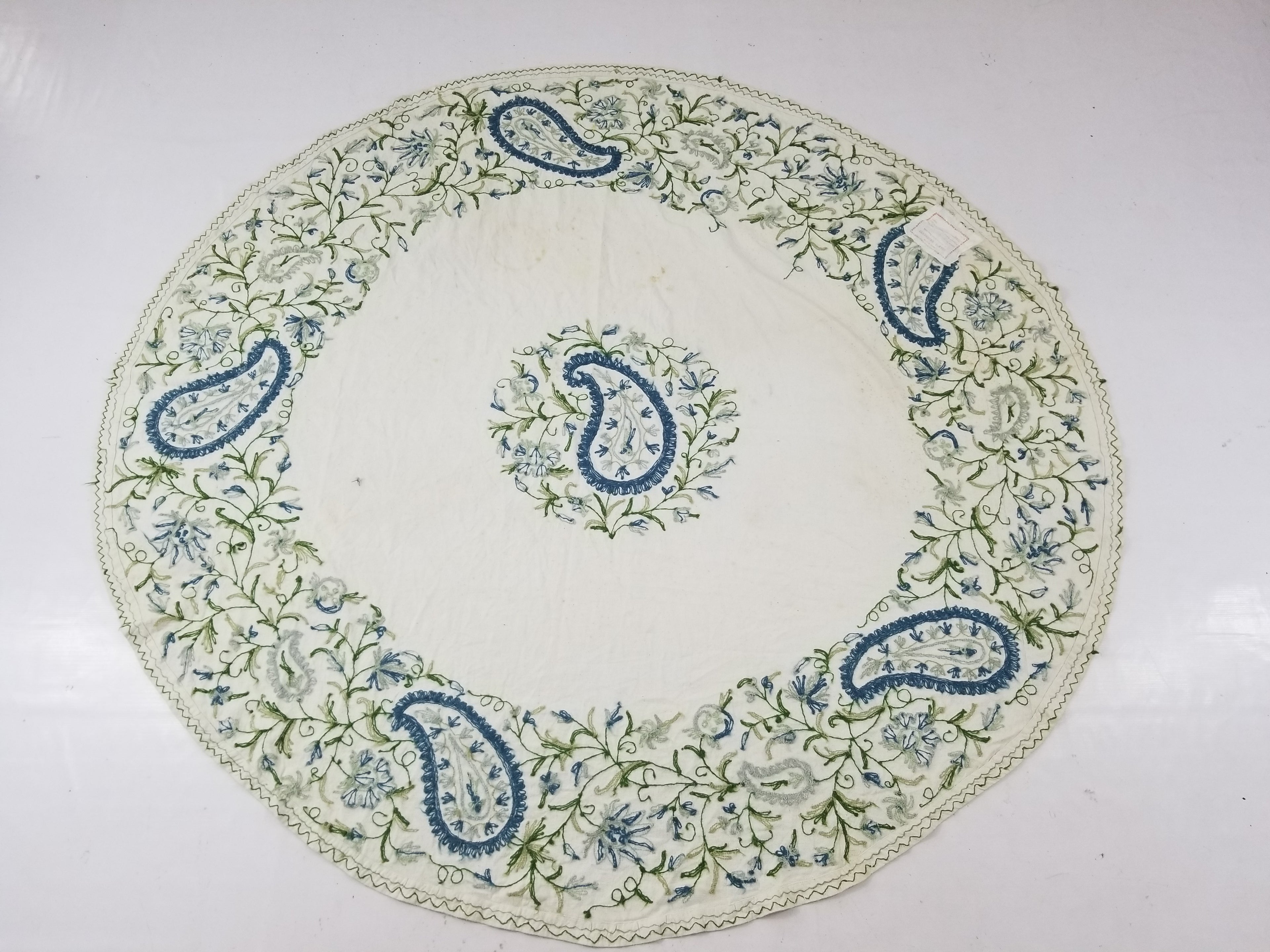 Vintage Traditional Kashmiri Wool Crewel Work Floral & Paisley Tablecloth 180x16