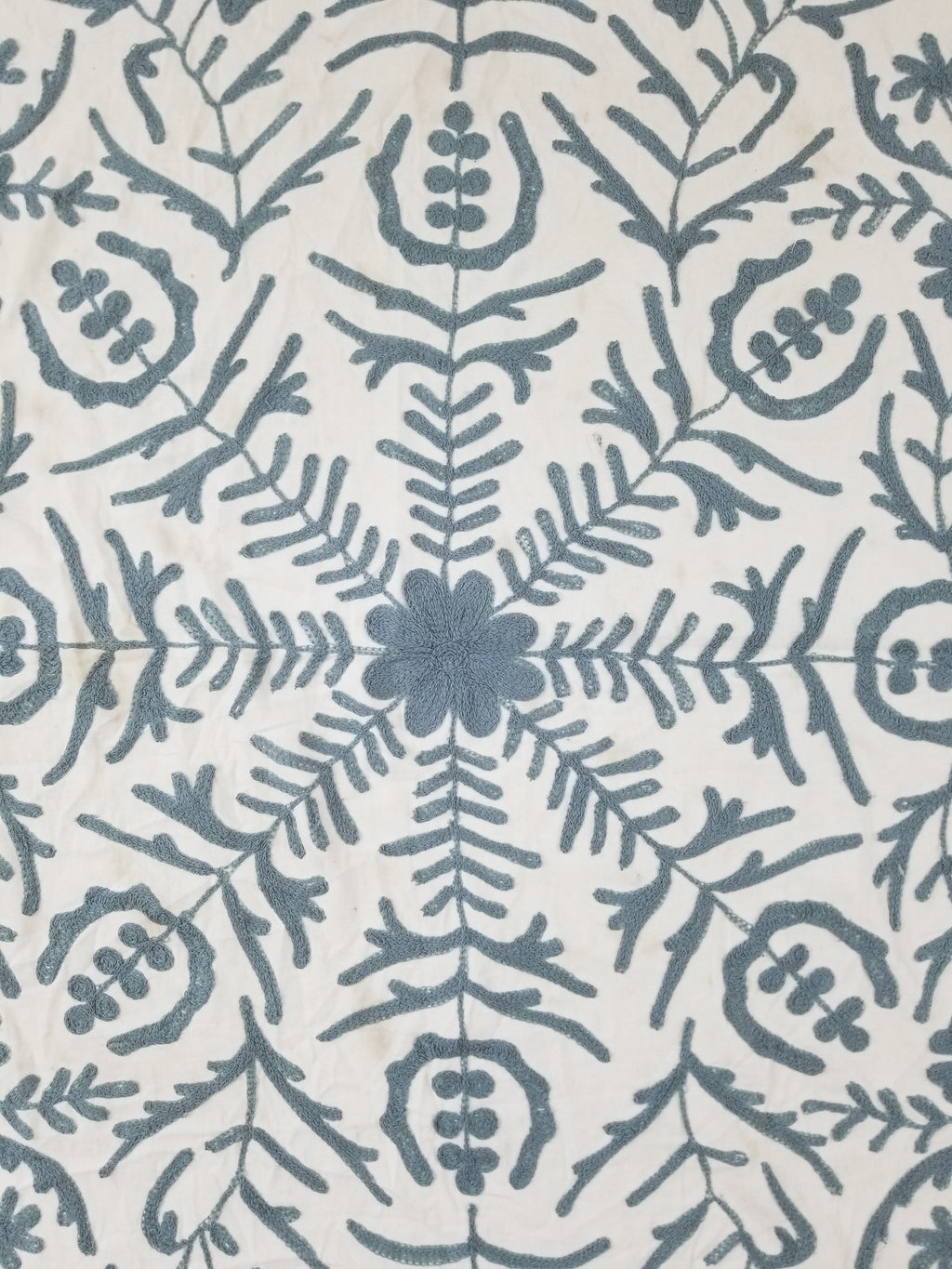 Vintage Kashmiri Wool Crewel Work Floral Tablecloth / Bedspread 260x230cm