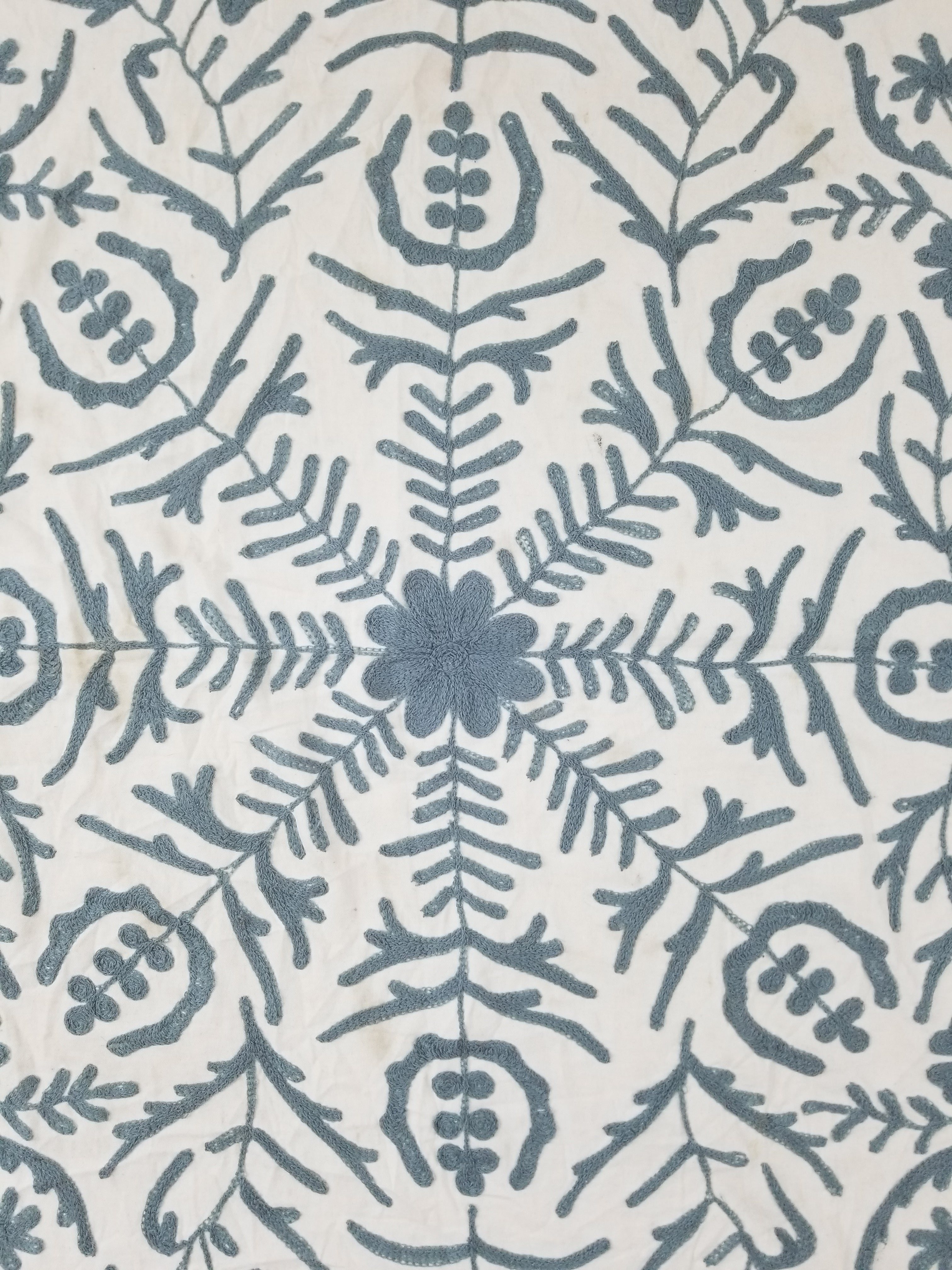 Vintage Kashmiri Wool Crewel Work Floral Tablecloth / Bedspread 260x230cm