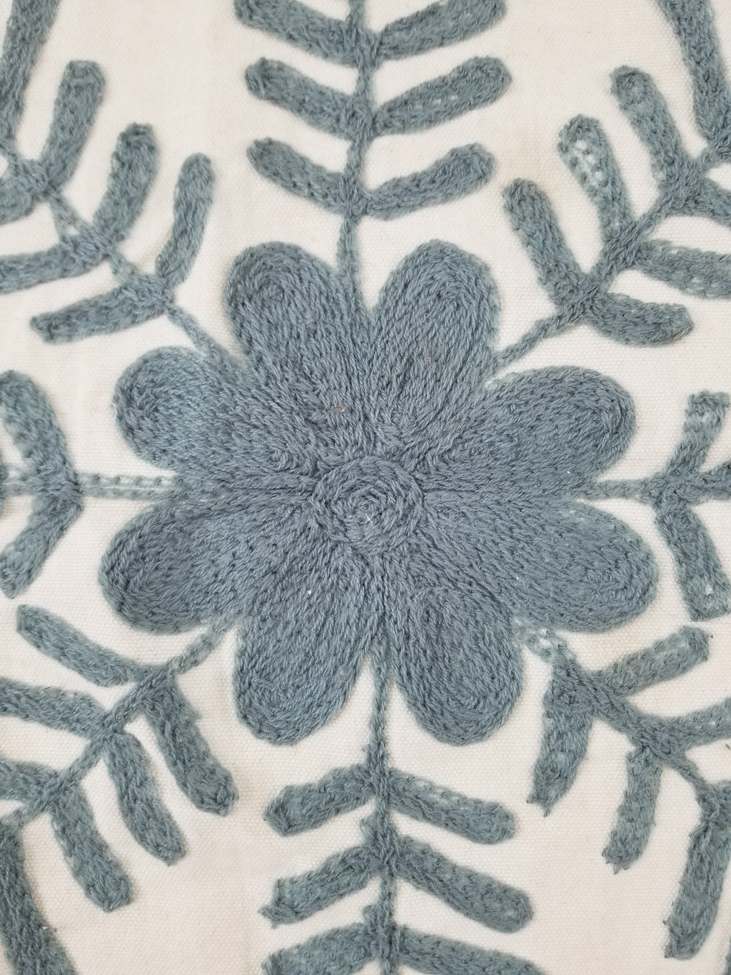Vintage Kashmiri Wool Crewel Work Floral Tablecloth / Bedspread 260x230cm