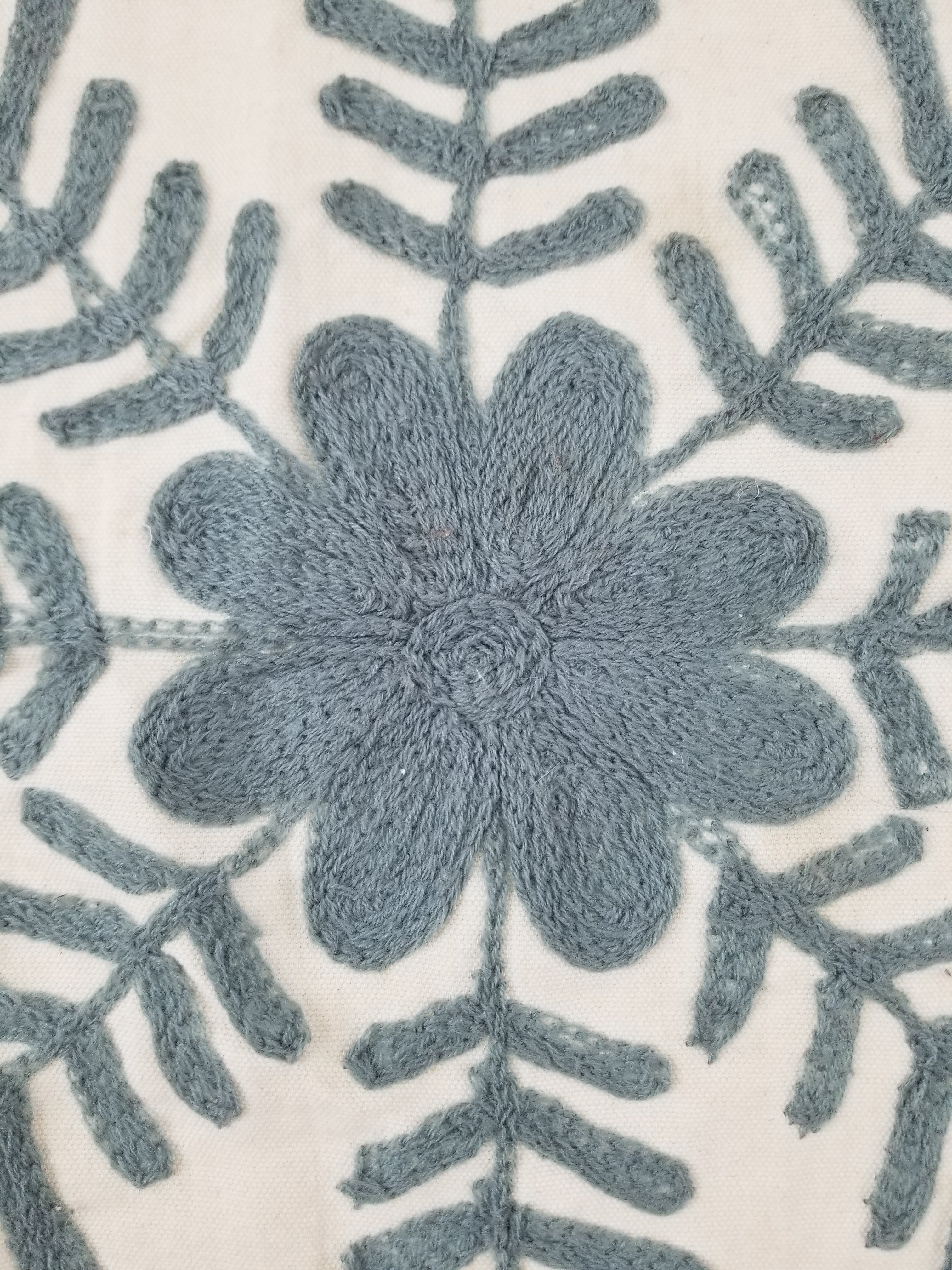 Vintage Kashmiri Wool Crewel Work Floral Tablecloth / Bedspread 260x230cm