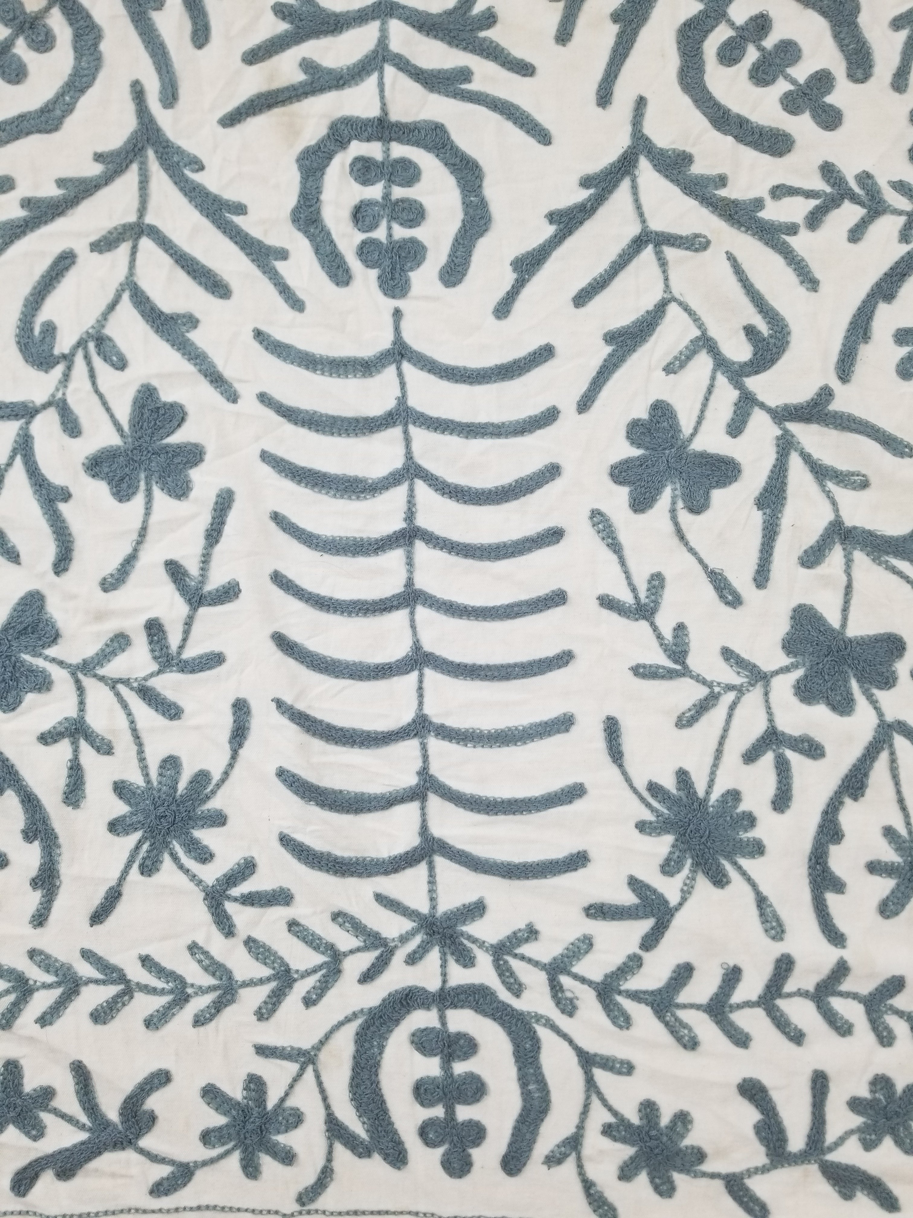 Vintage Kashmiri Wool Crewel Work Floral Tablecloth / Bedspread 260x230cm