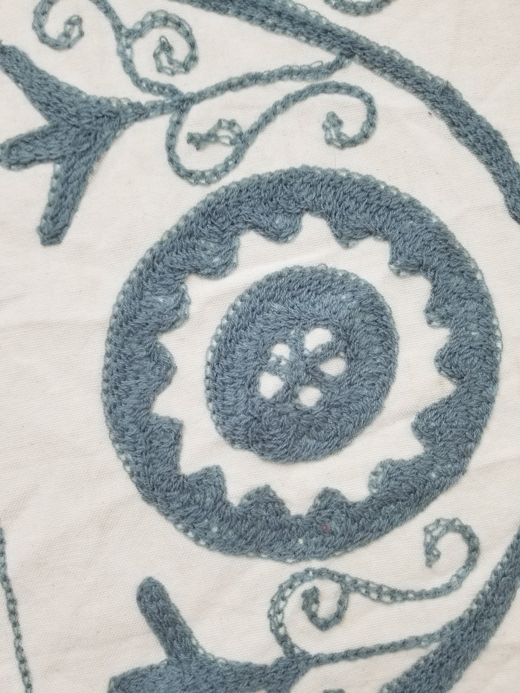 Vintage Kashmiri Wool Crewel Work Floral Tablecloth / Bedspread 260x230cm
