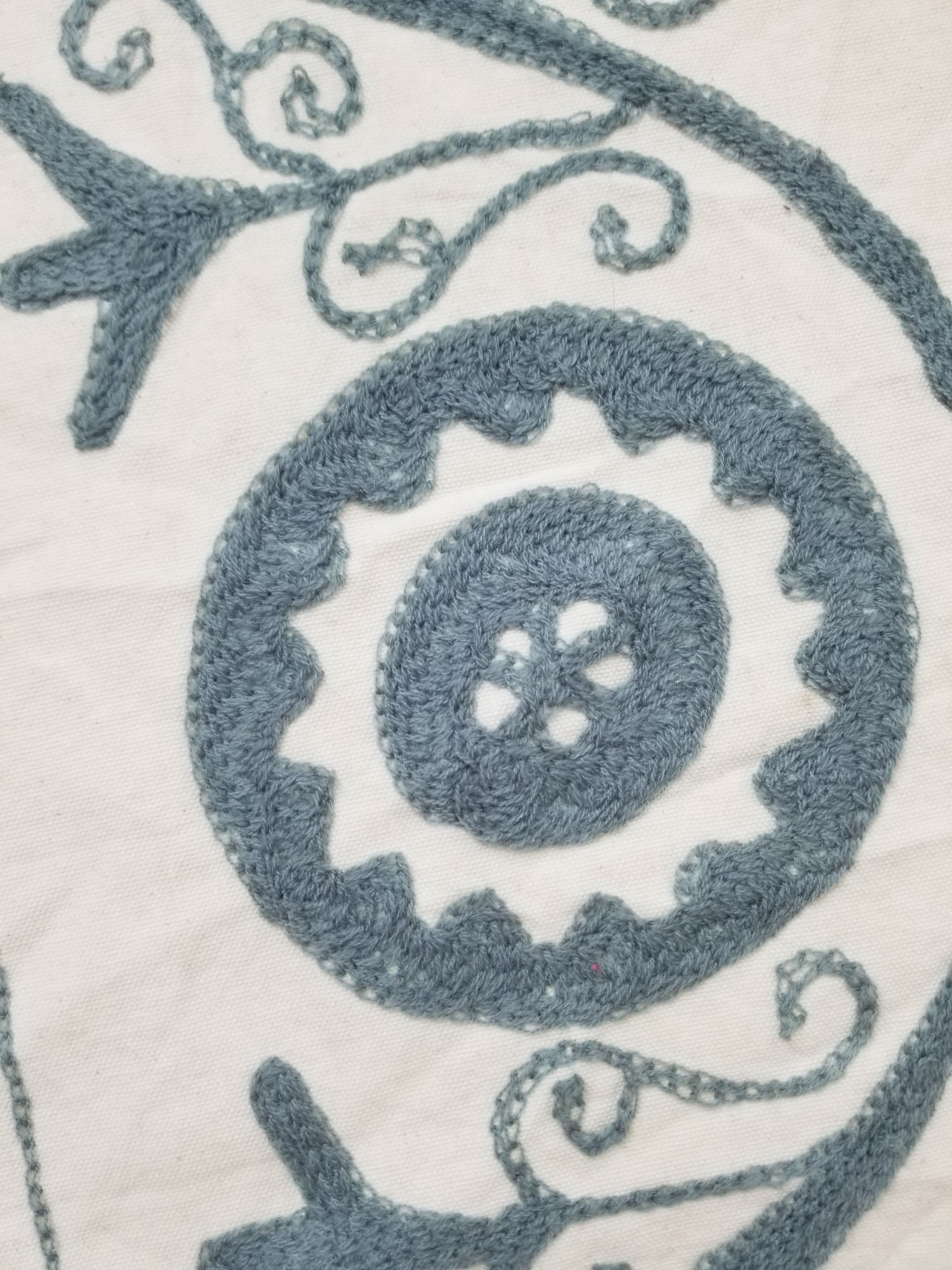 Vintage Kashmiri Wool Crewel Work Floral Tablecloth / Bedspread 260x230cm