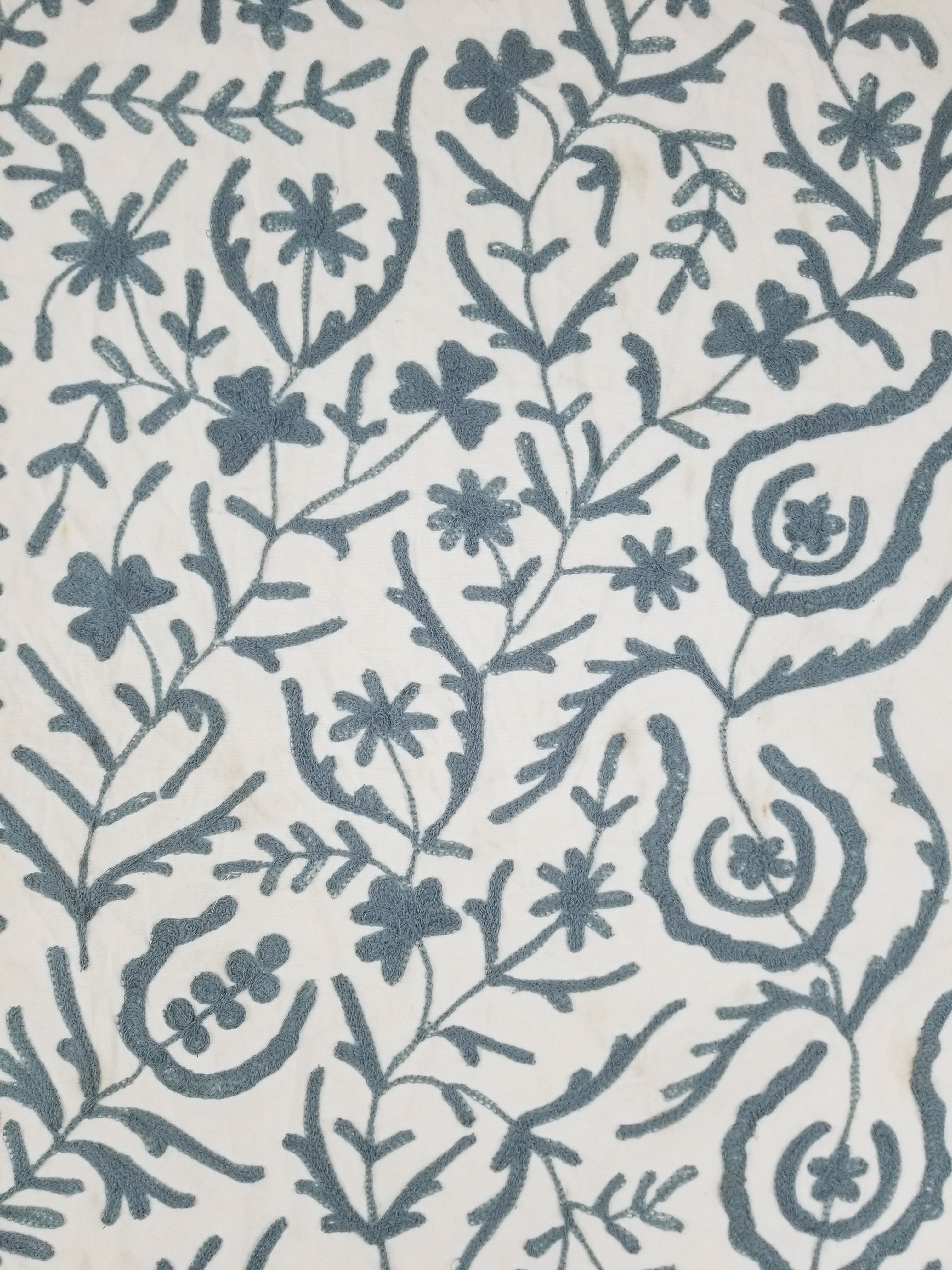 Vintage Kashmiri Wool Crewel Work Floral Tablecloth / Bedspread 260x230cm