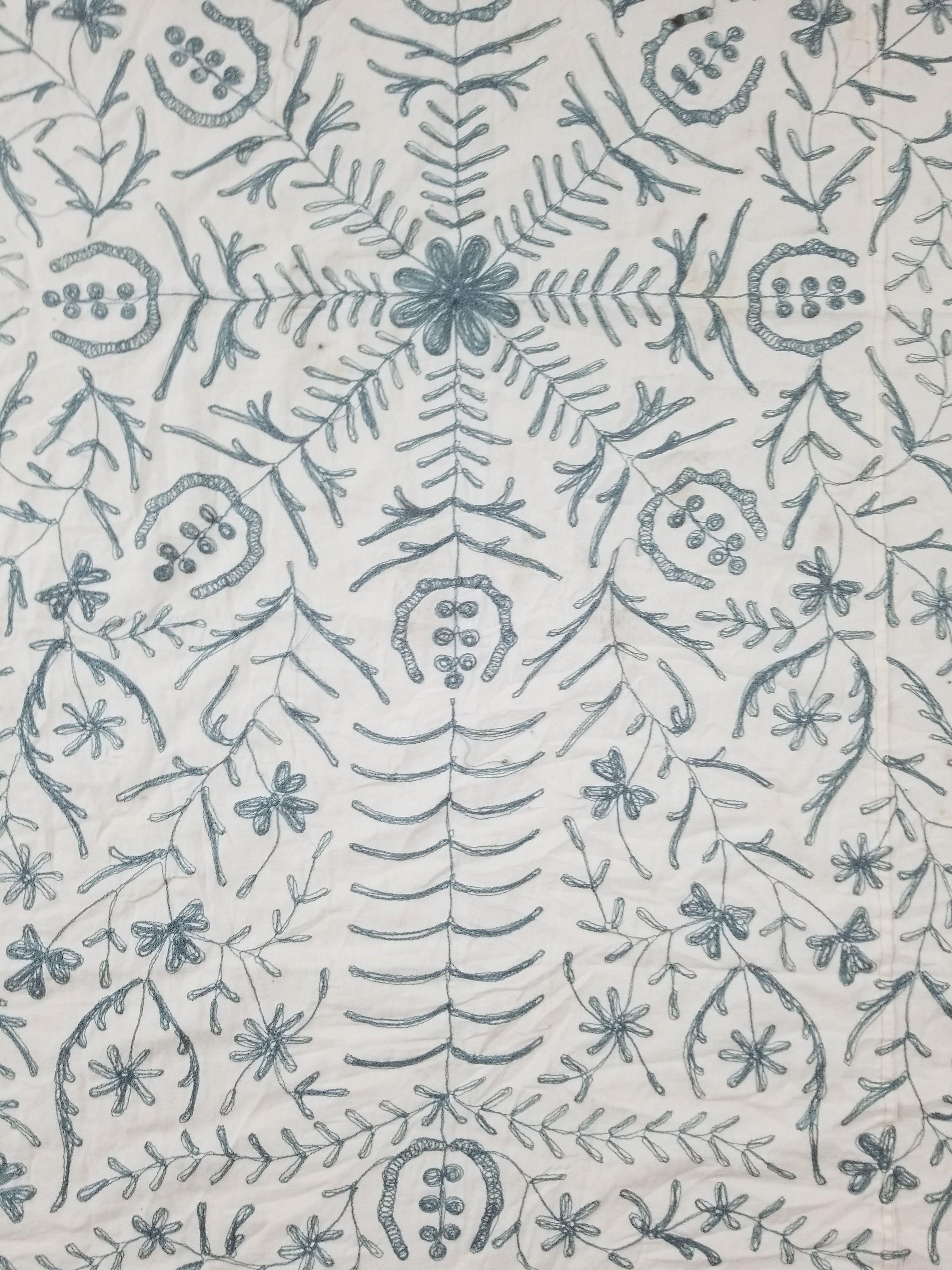Vintage Kashmiri Wool Crewel Work Floral Tablecloth / Bedspread 260x230cm