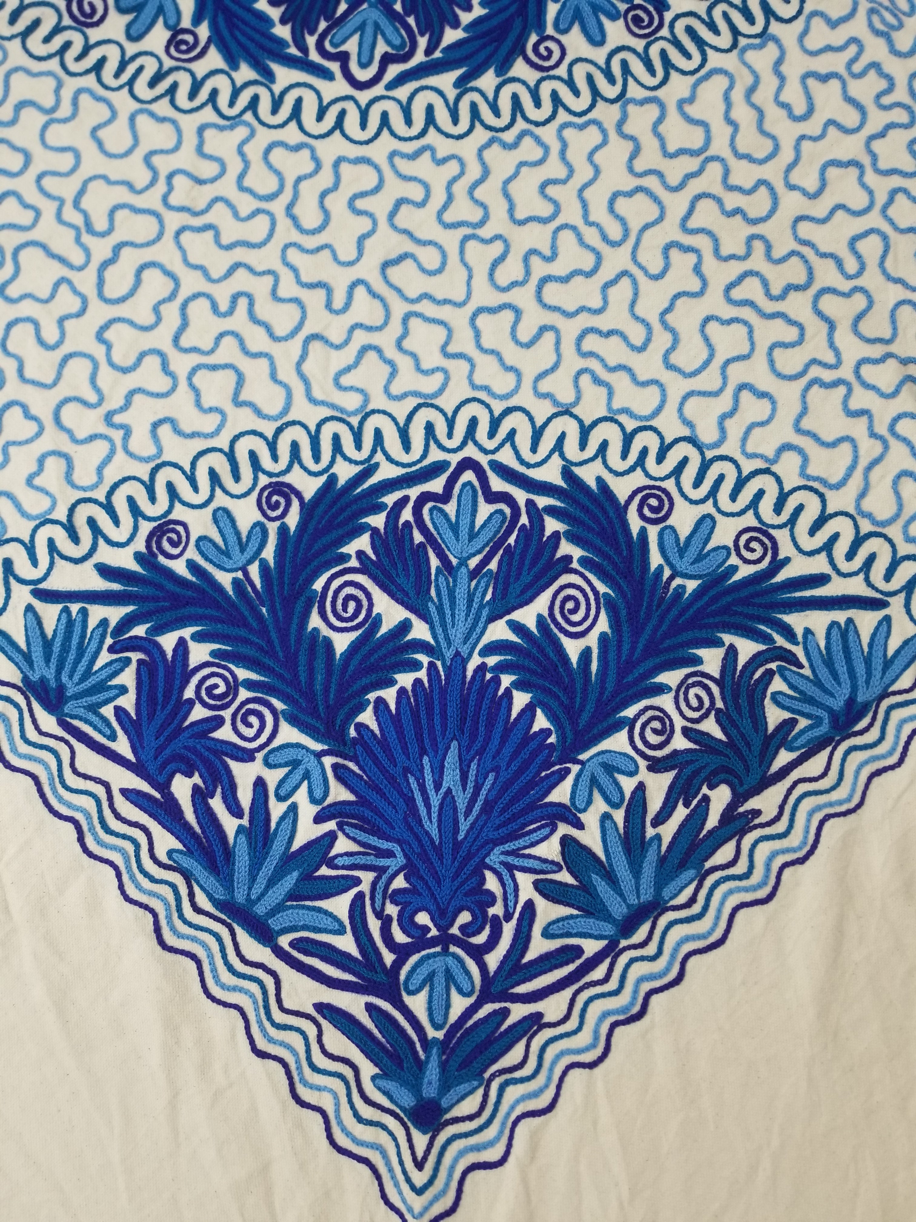 Vintage Traditional Kashmiri Wool Crewel Work Floral Bedspread 254x220cm