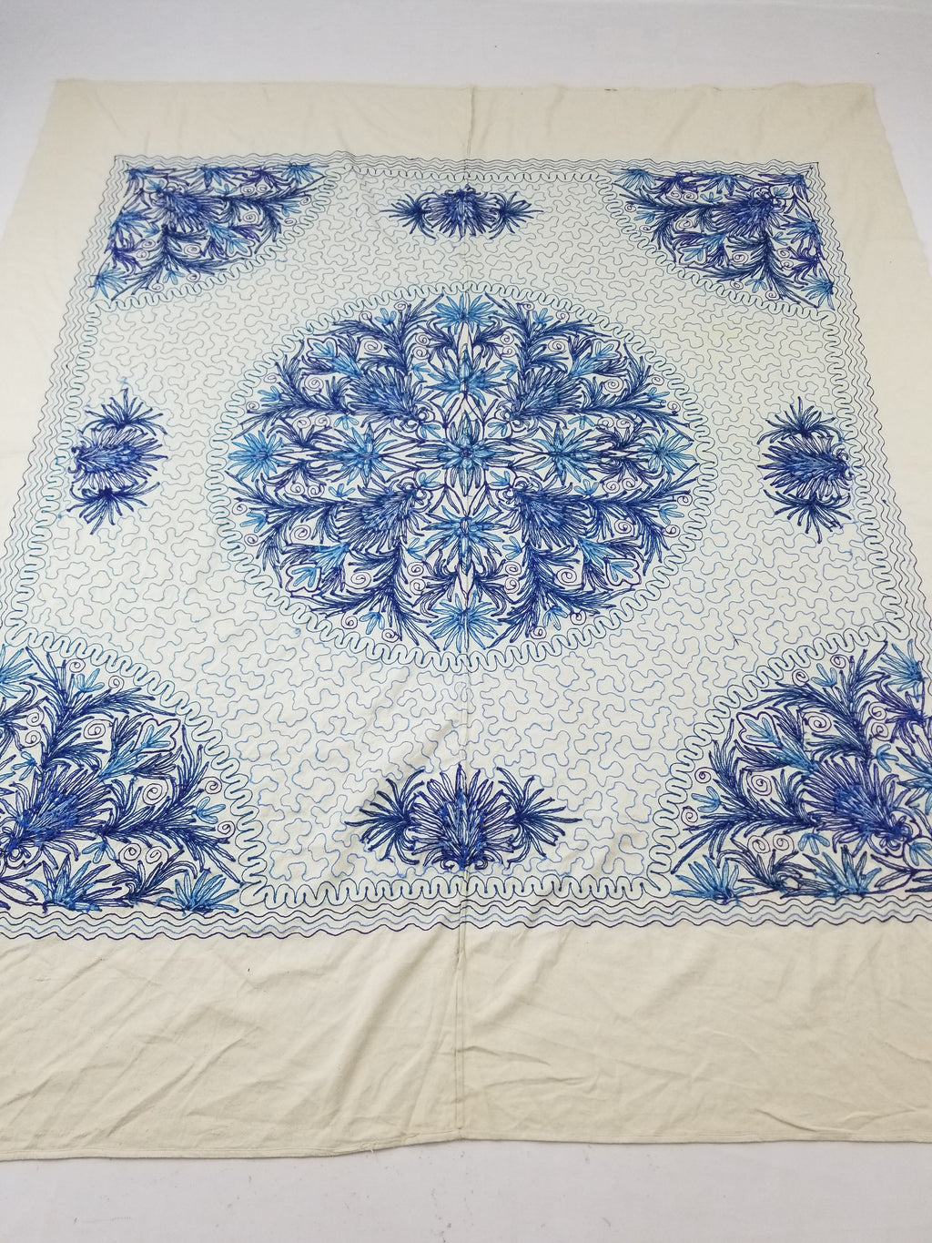 Vintage Traditional Kashmiri Wool Crewel Work Floral Bedspread 254x220cm